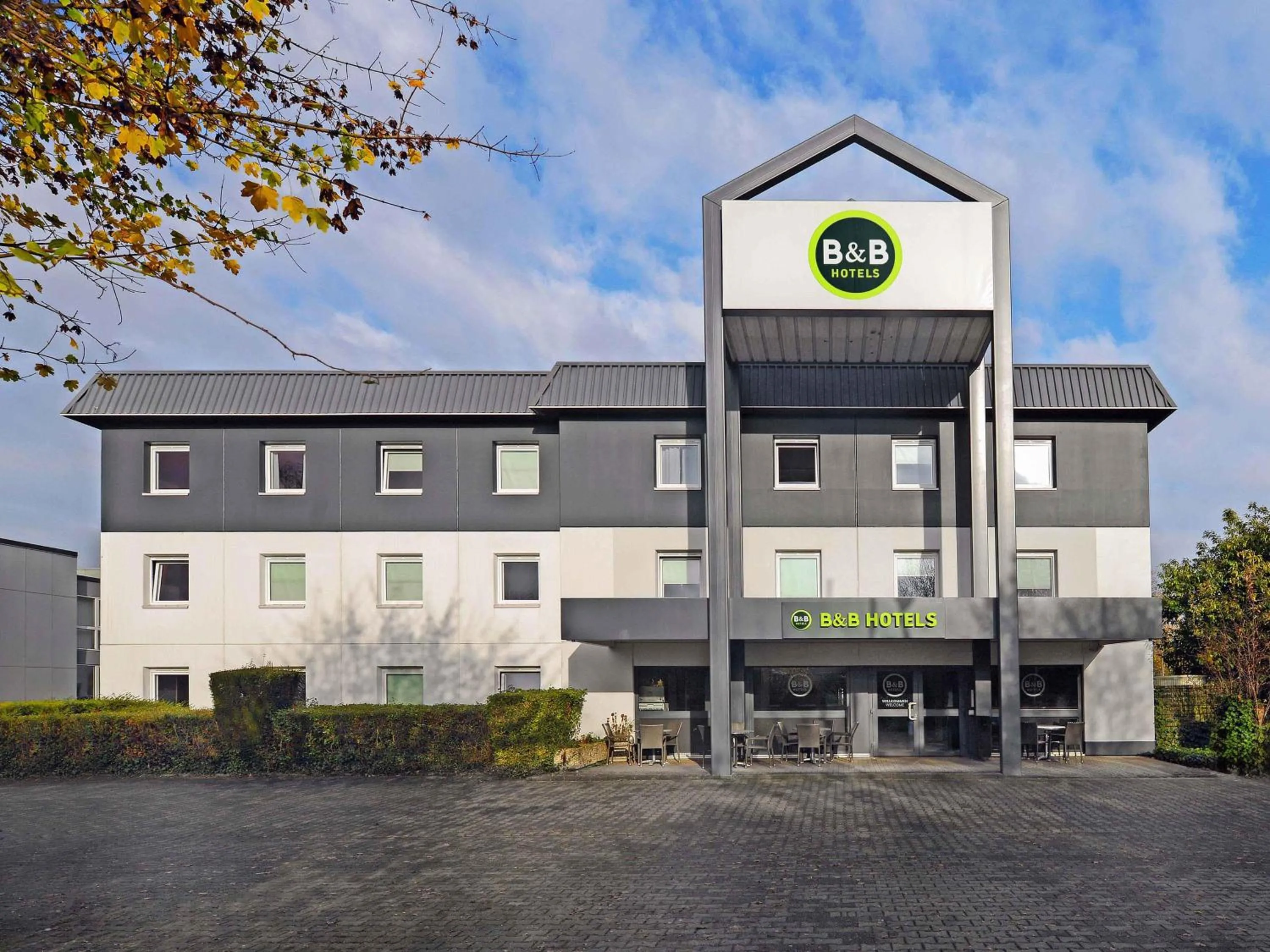 Property building in B&B HOTEL Willich