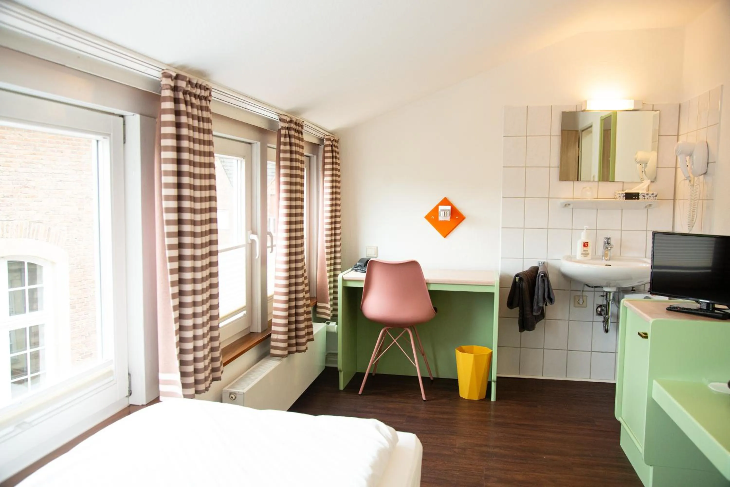 Bedroom, Bed in Hotel Martinihof