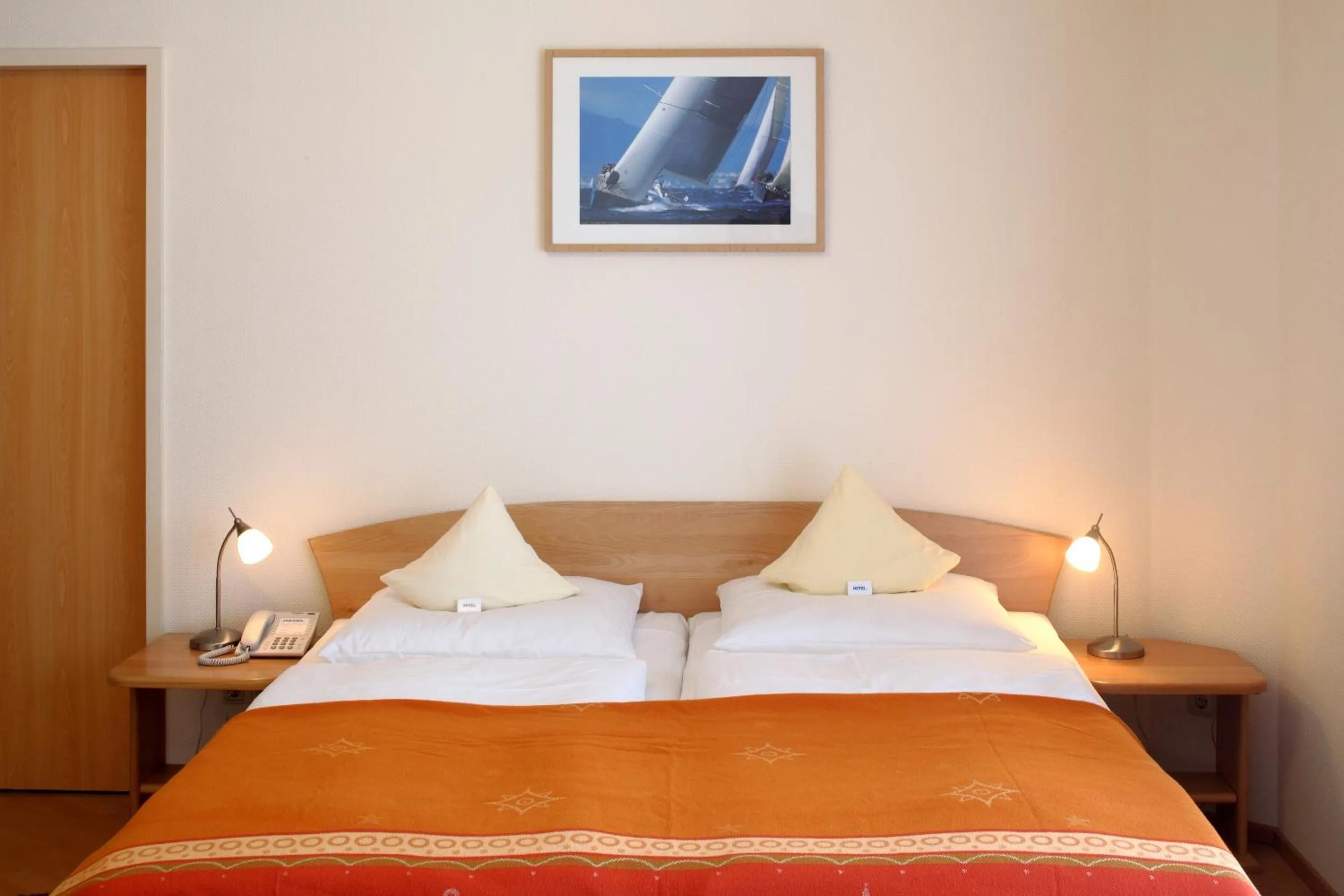 Bed in Hotel Am Segelhafen