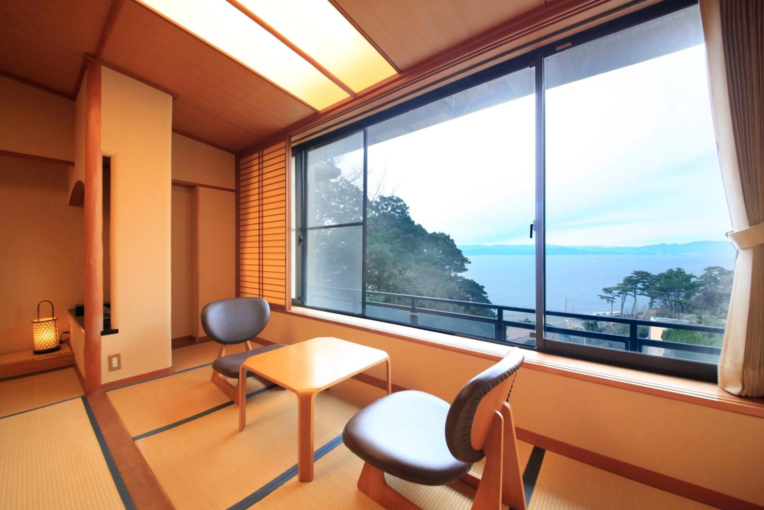 Photo of the whole room in Nishiizu Koyoi