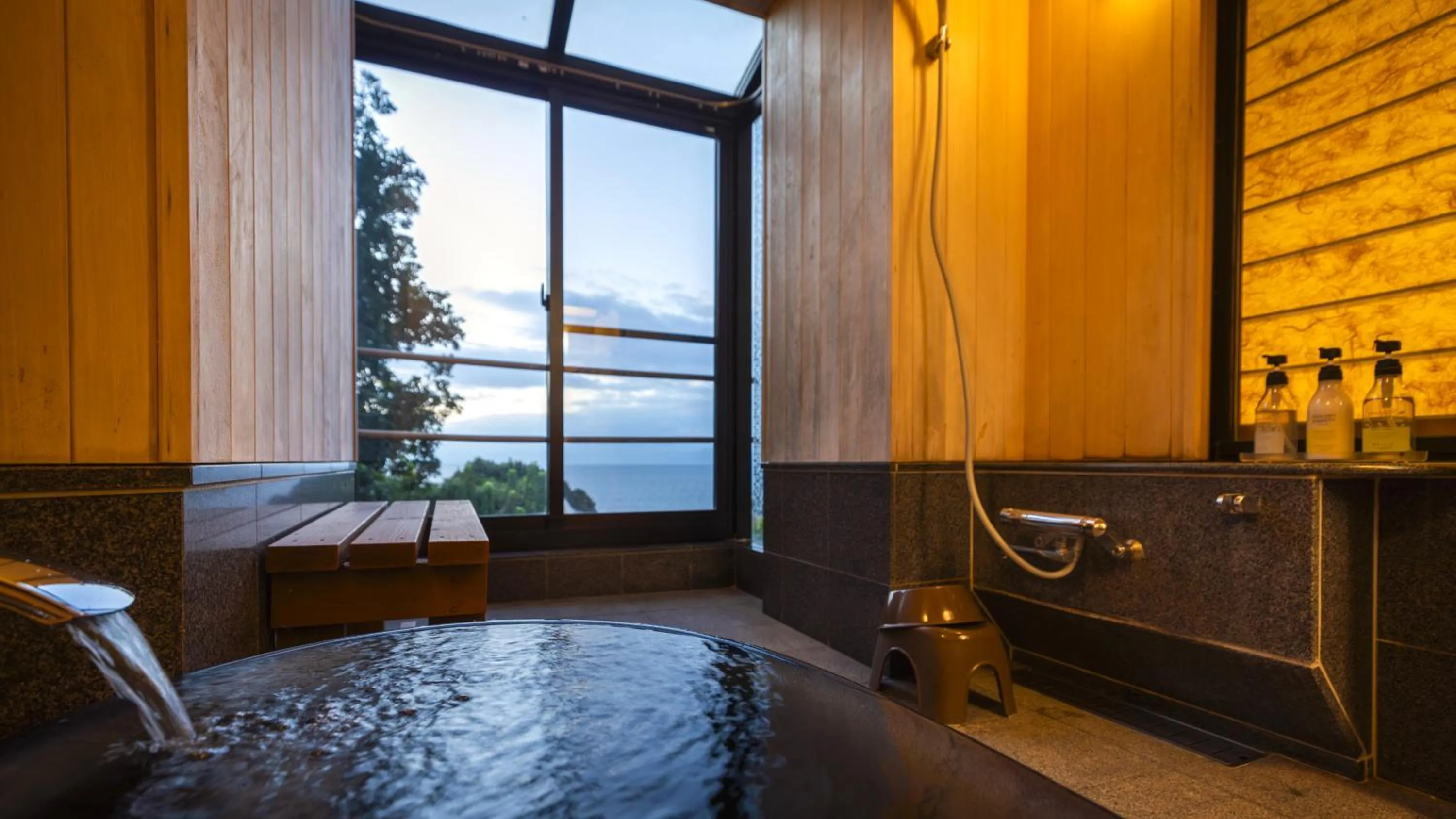 Triple Room with Private Bathroom in Nishiizu Koyoi