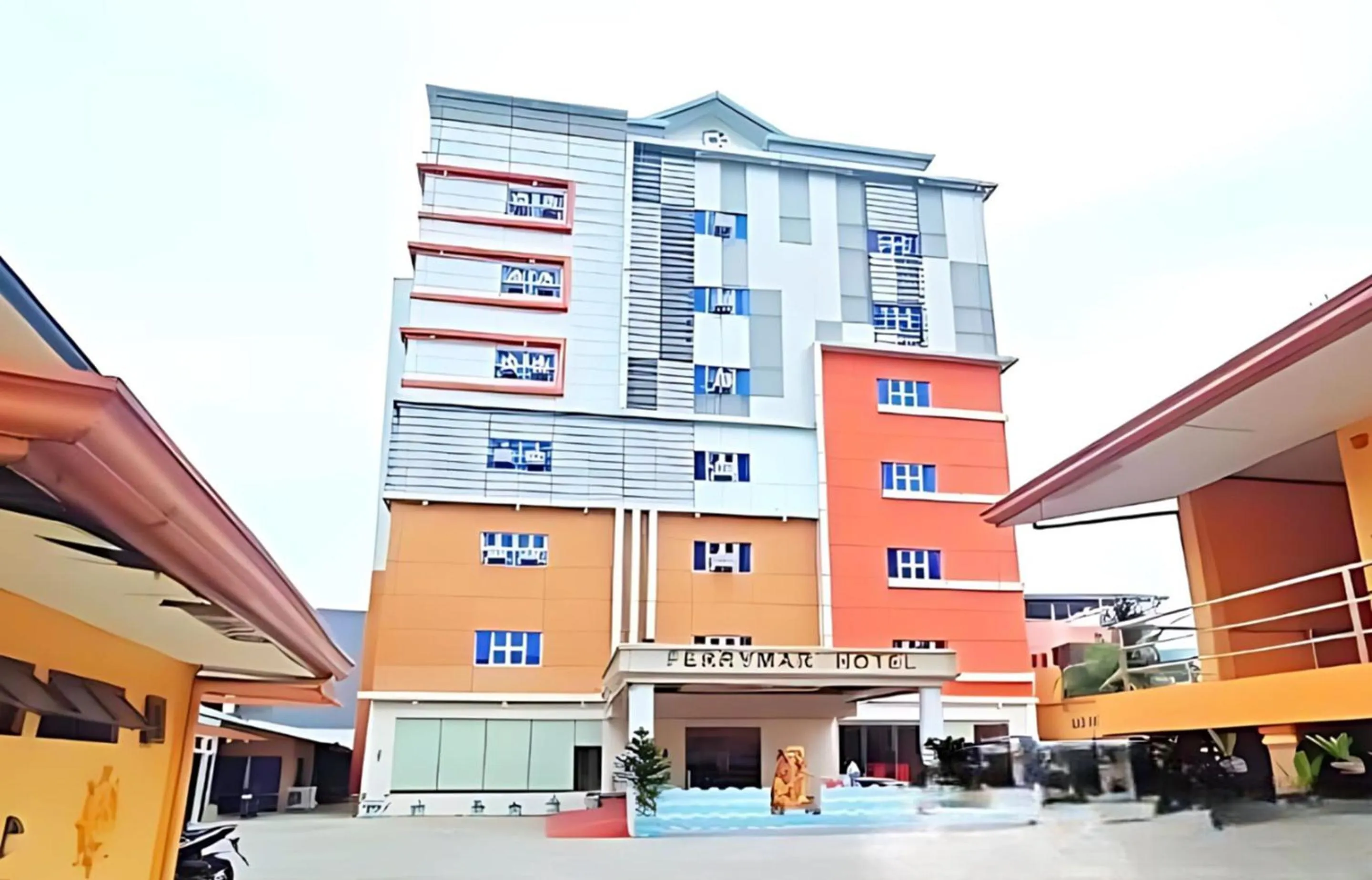 Property building in Ferrymar Hotel Iloilo