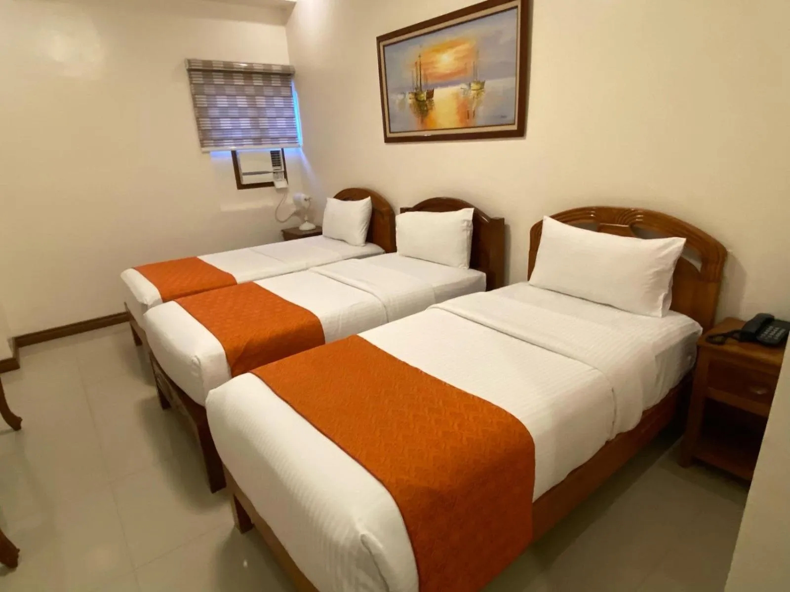 Bed in Ferrymar Hotel Iloilo