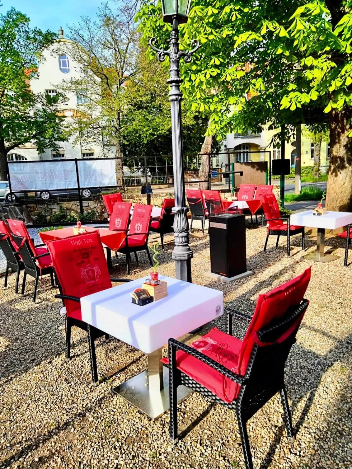 Garden in MUSTANG INN am Großen Garten