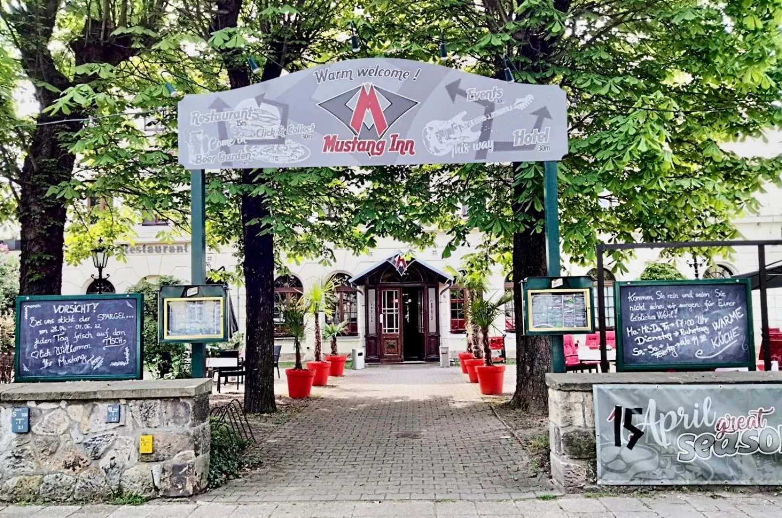 Garden in MUSTANG INN am Großen Garten