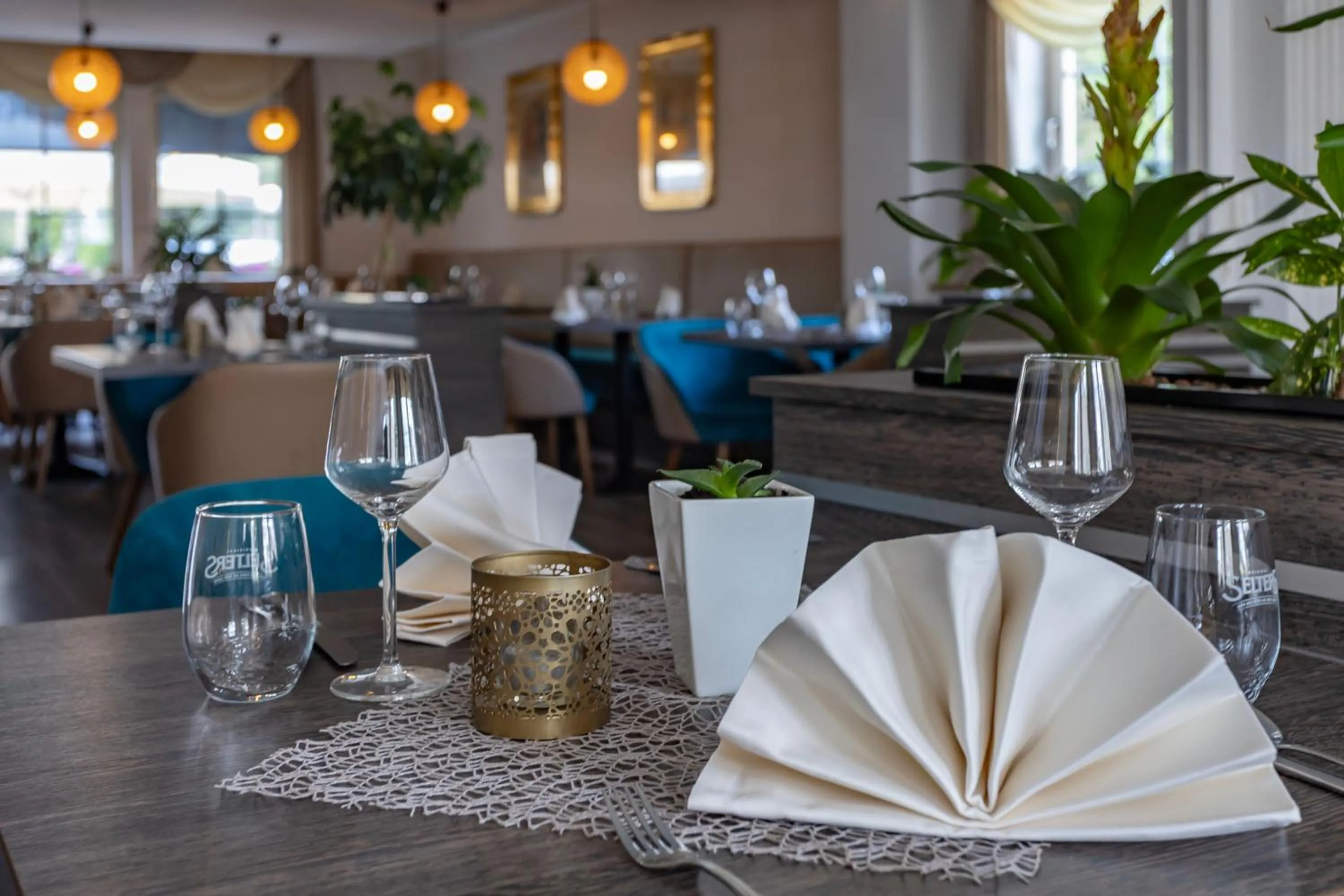 Restaurant/places to eat in Hotel ELBRIVERA Alt Prester