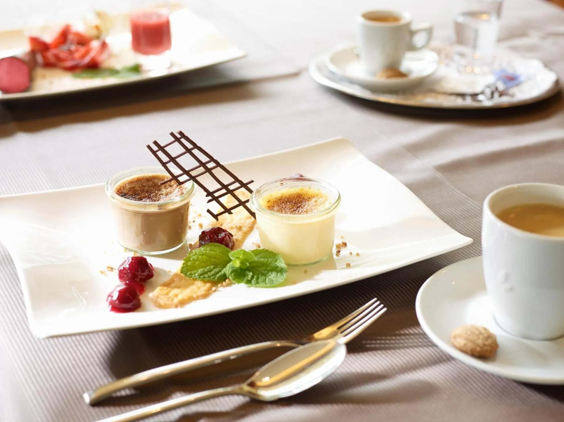 Food and drinks in Berghotel Hohe Mark