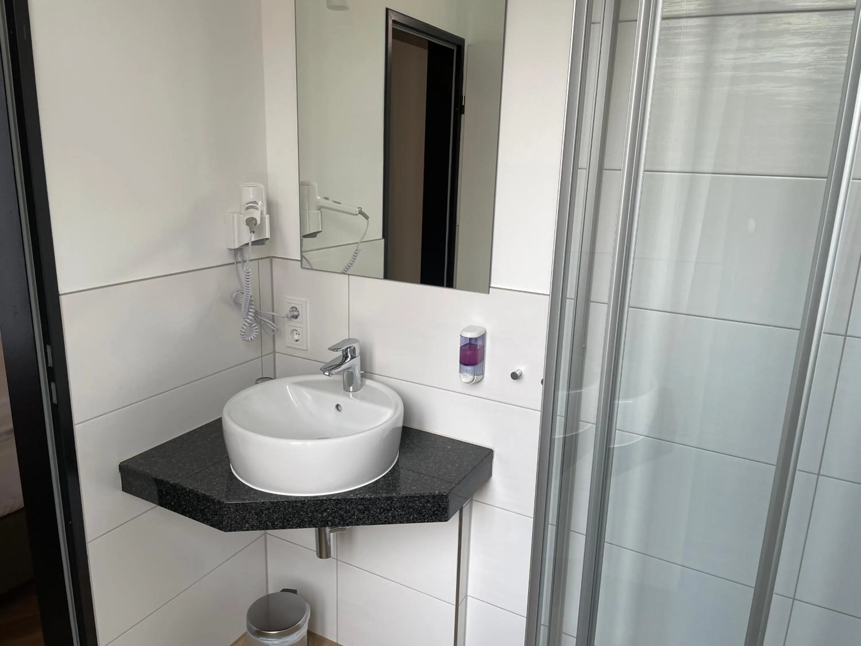 Bathroom in Dom Hotel