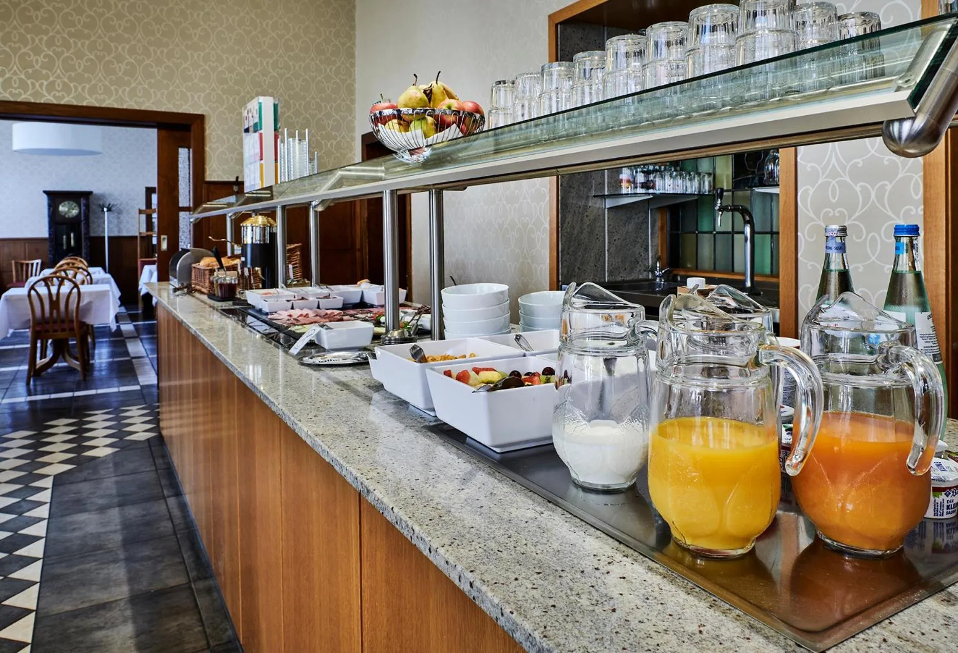 Breakfast in Dom Hotel