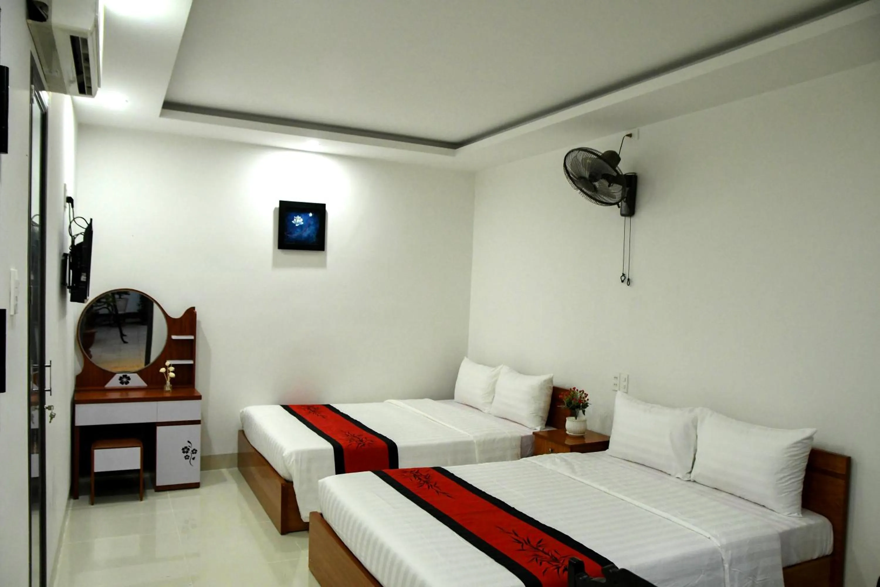 Bed in Asean Garden Homestay Hue