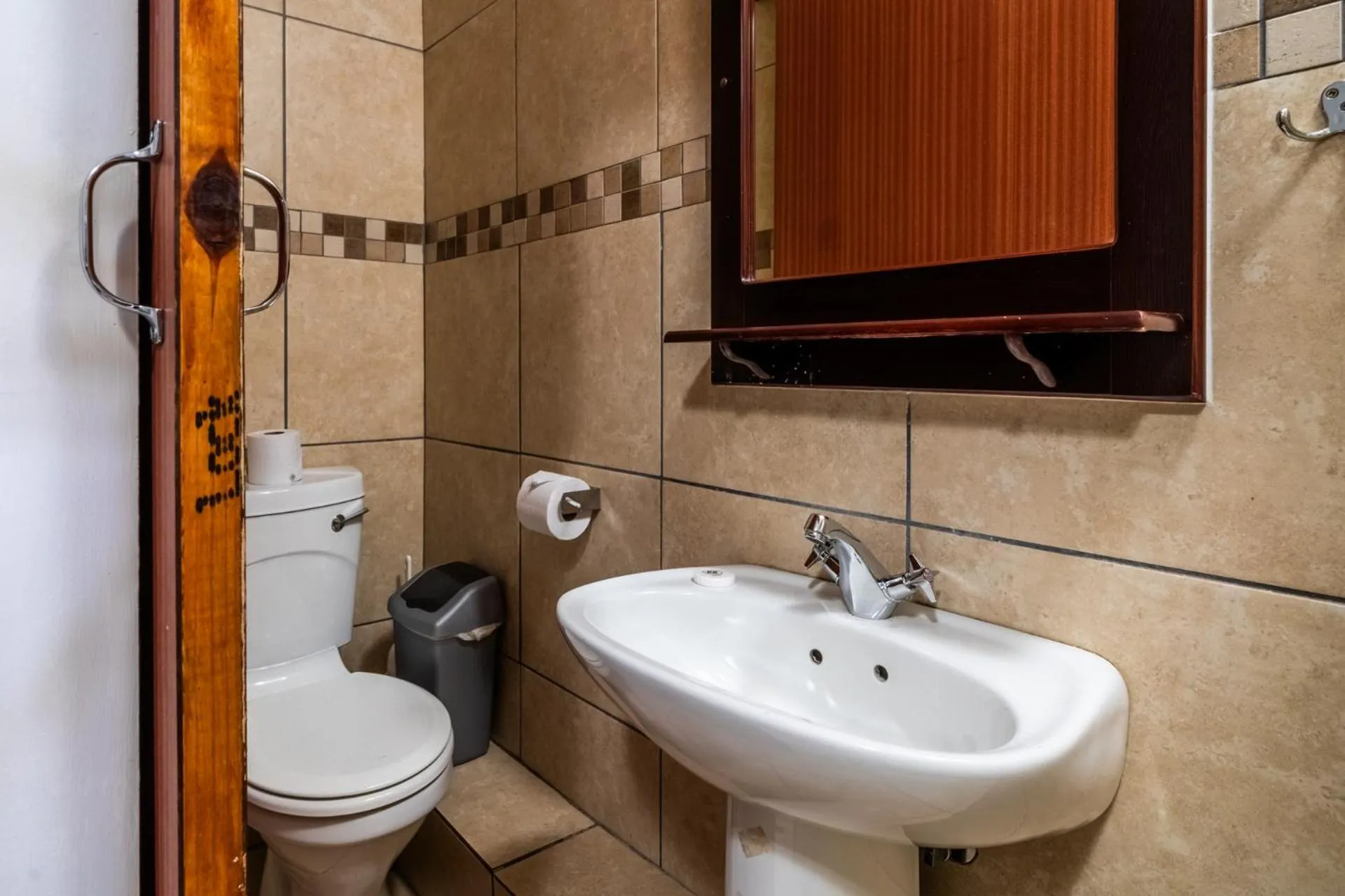 Bathroom in ATKV Klein-Kariba