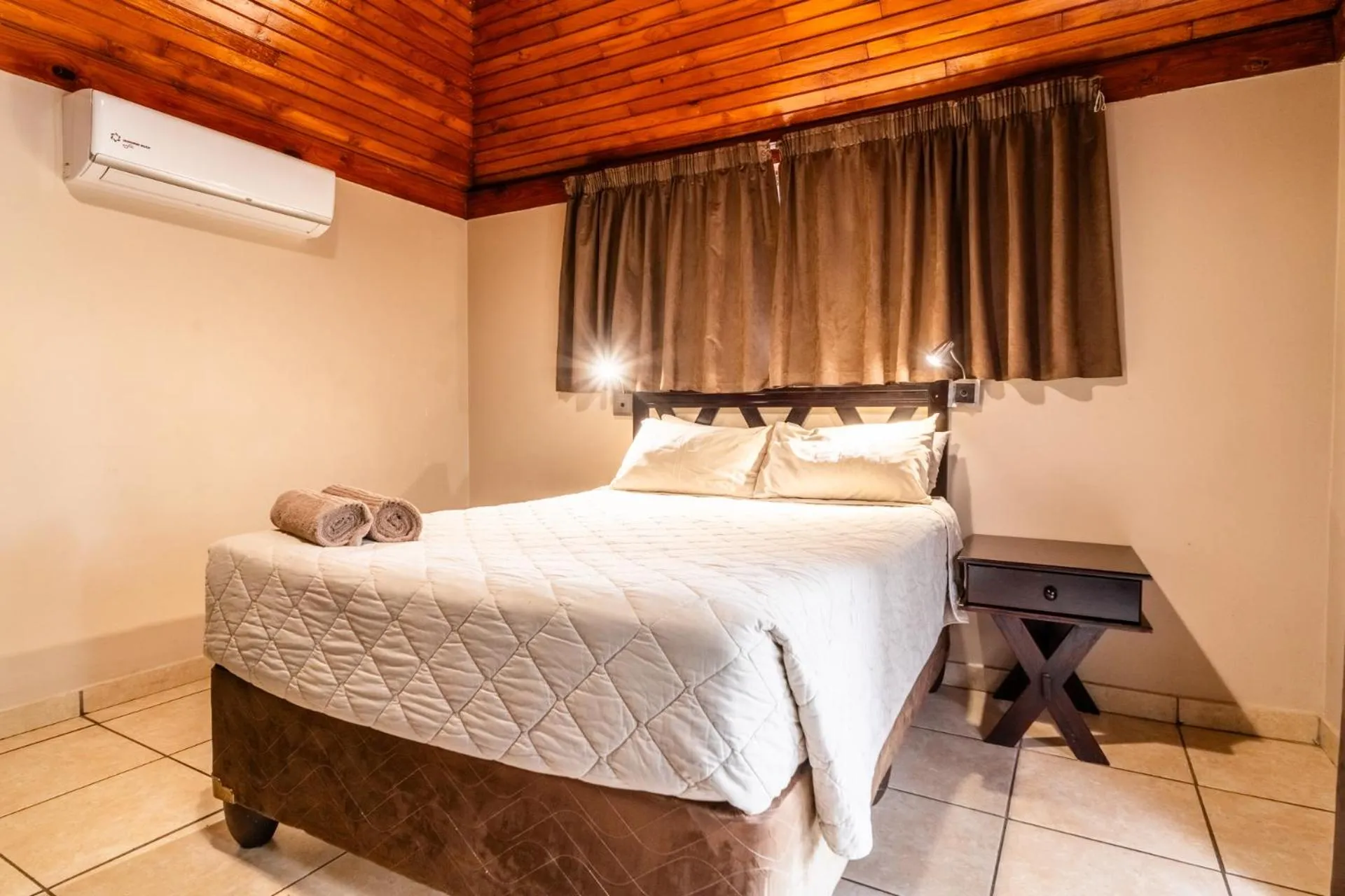 Bed in ATKV Klein-Kariba