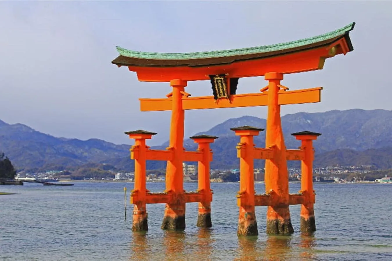 Nearby landmark in Miyajima Shiro