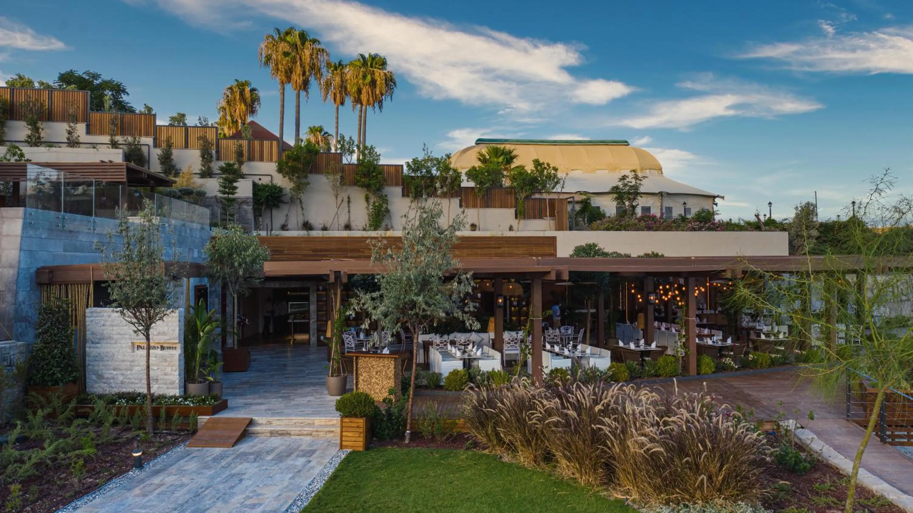 Restaurant/places to eat in Kaya Palazzo Resort & Residences Le Chic Bodrum