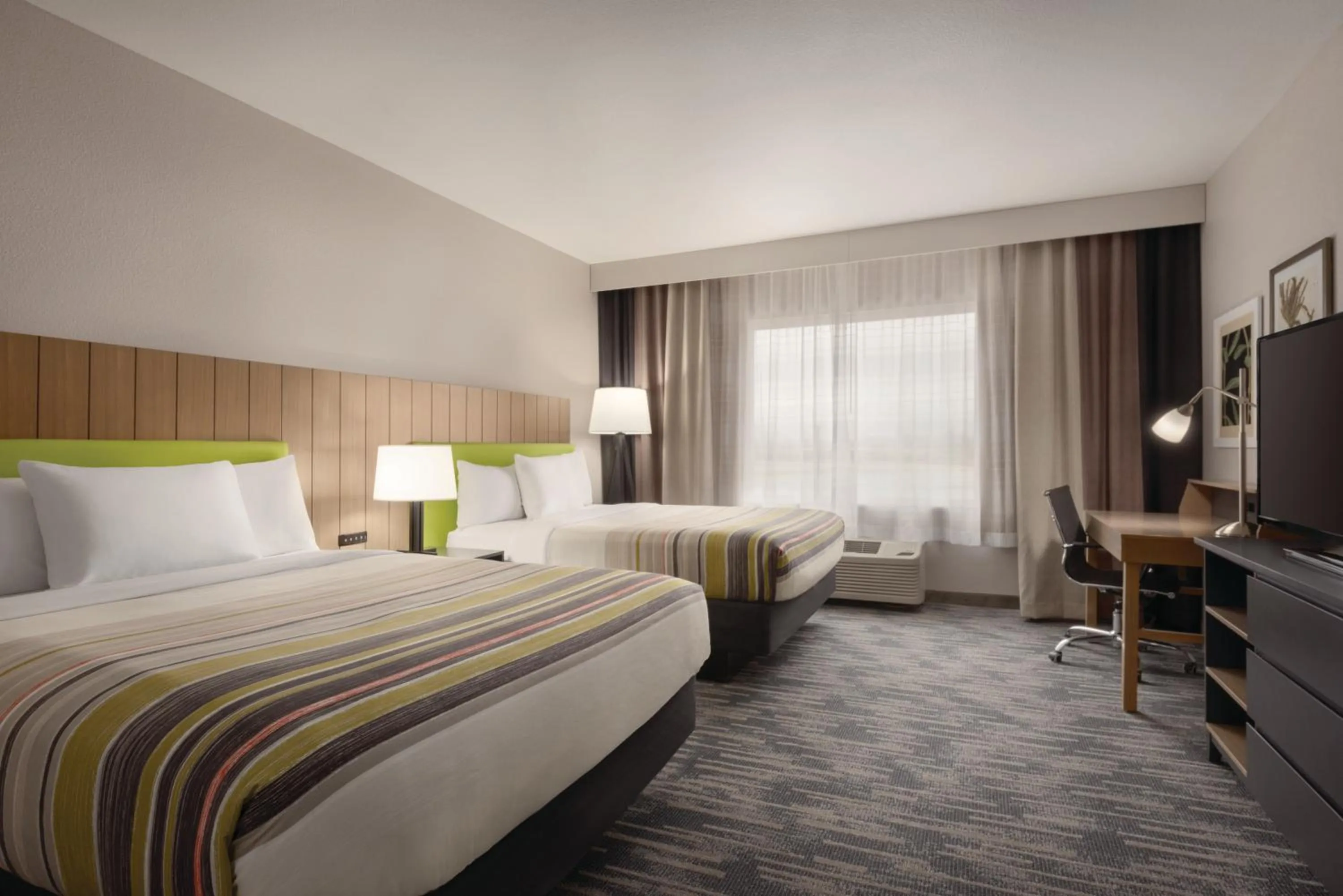 Bedroom, Bed in Country Inn & Suites by Radisson, Oklahoma City - Bricktown, OK