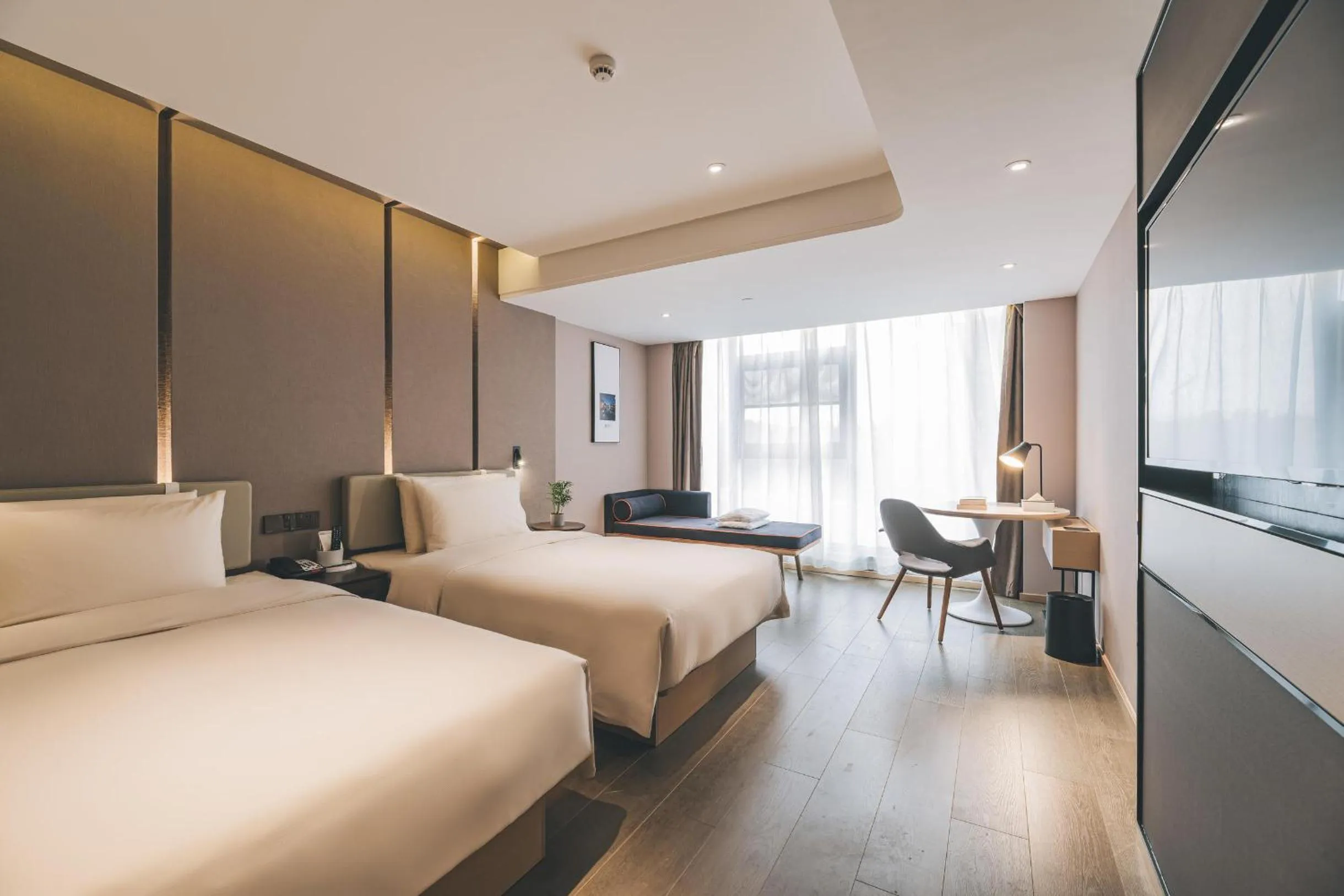 Bed in Atour Hotel Huzhou Dongwu