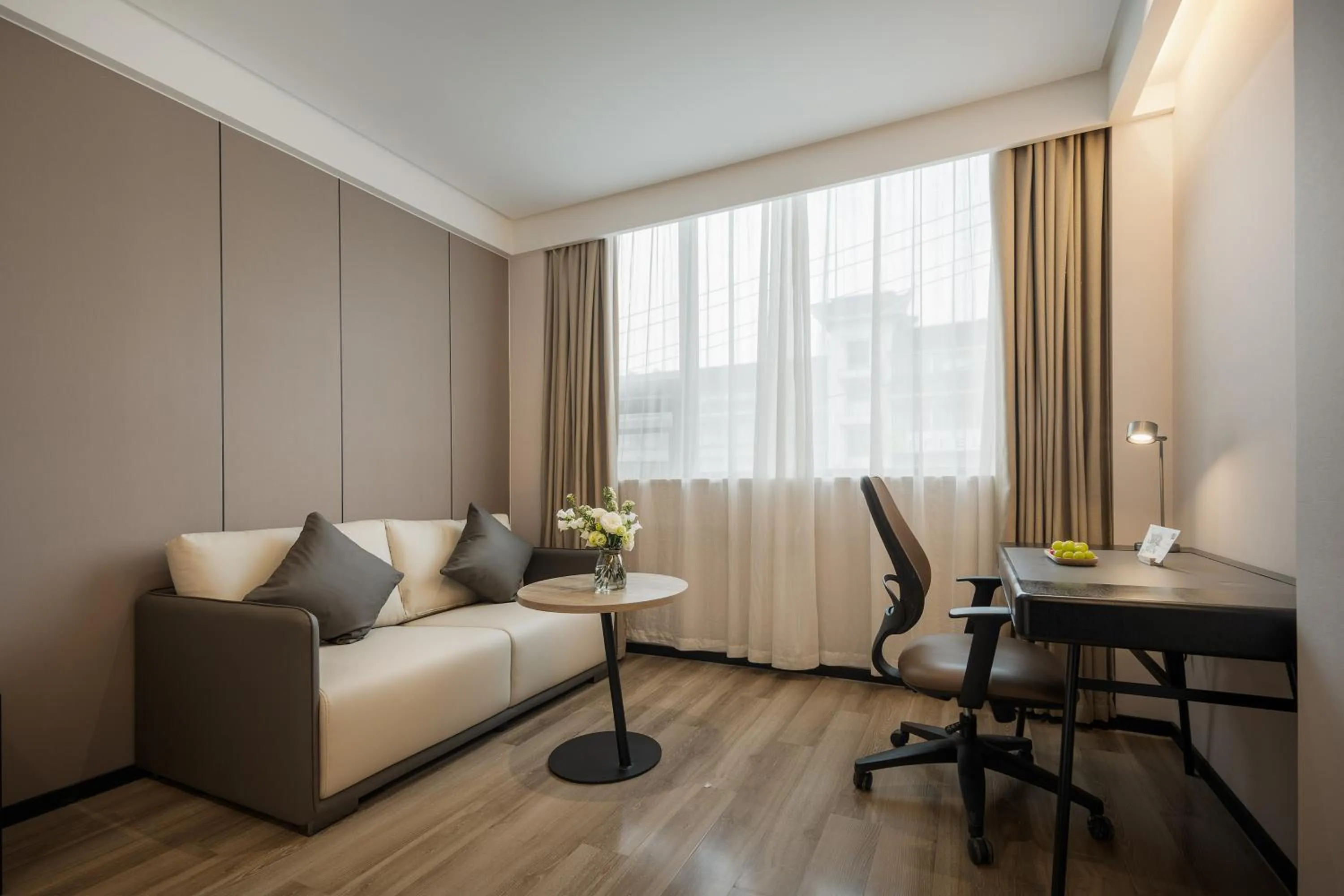 Atour Hotel -Du Fu Thatched Cottage