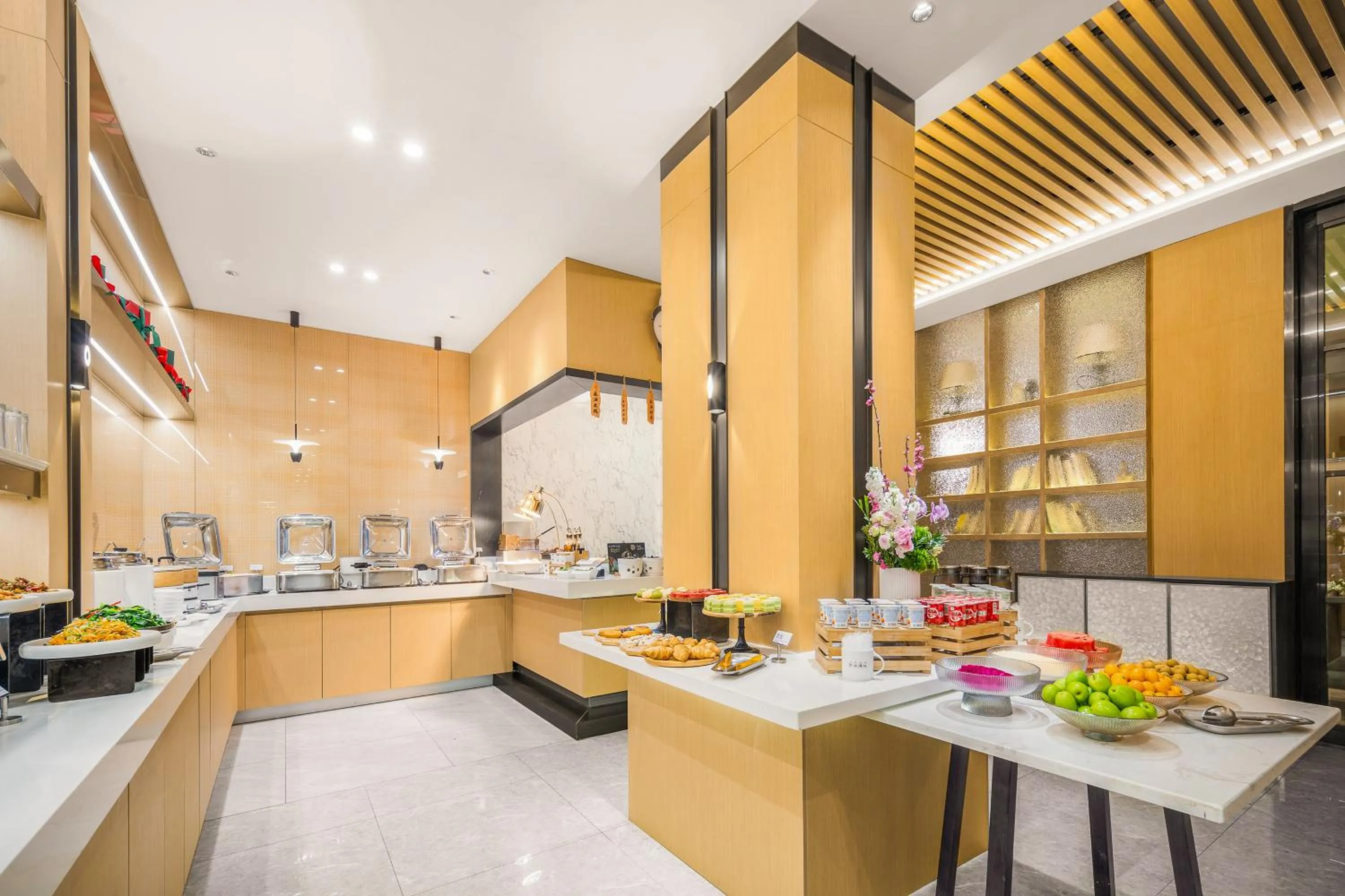 Atour Hotel -Du Fu Thatched Cottage