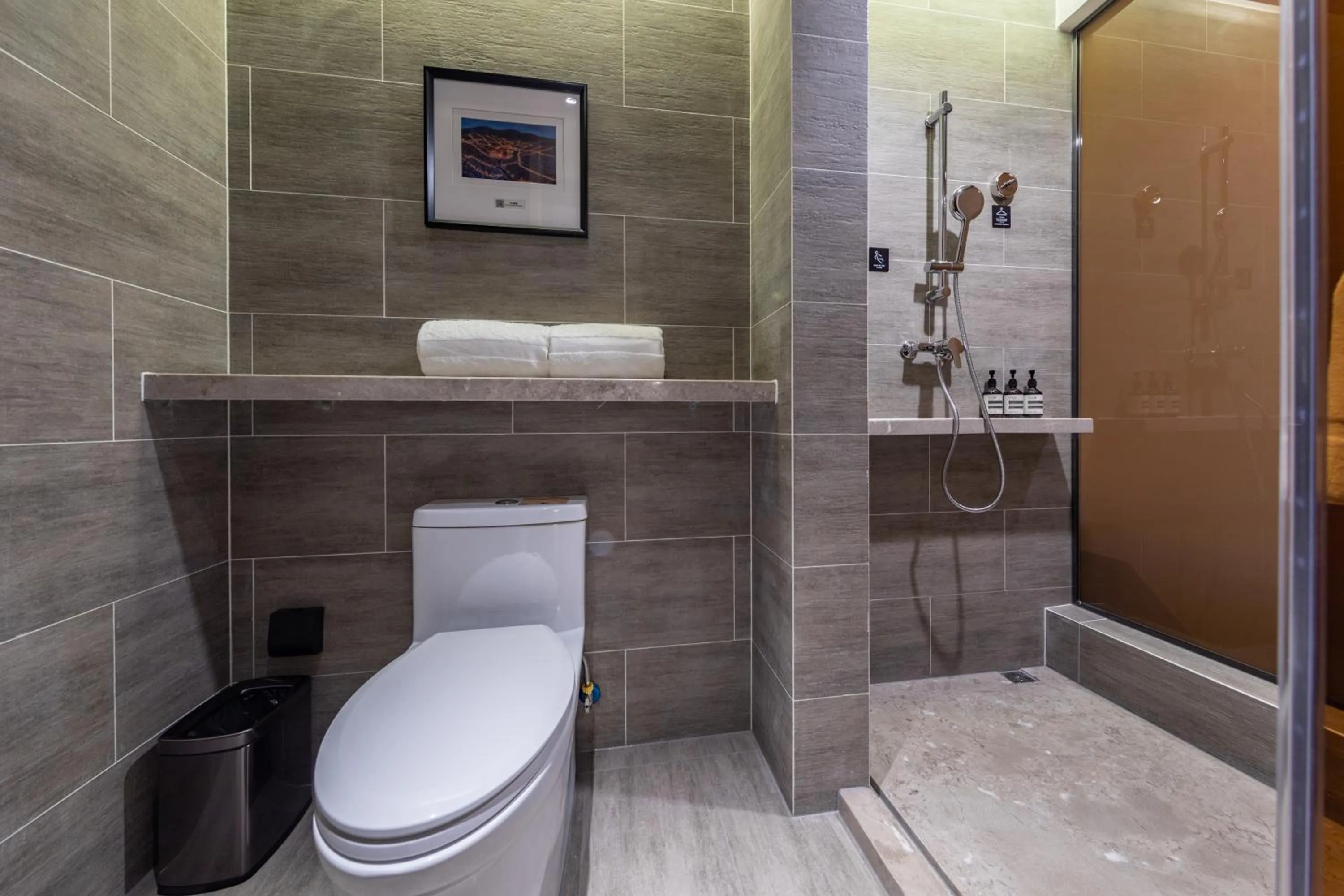 Bathroom in Atour Hotel Chengdu Wenshufang