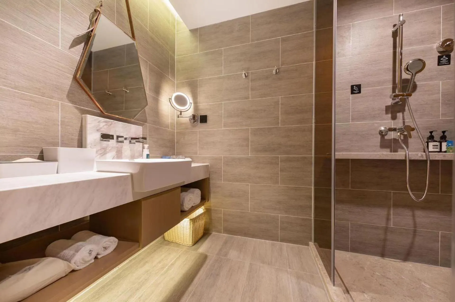 Bathroom in Atour Hotel Chengdu Wenshufang