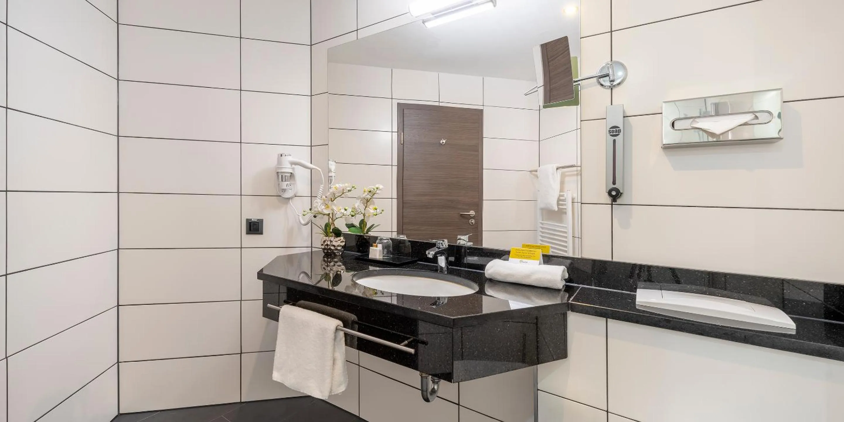 Bathroom in Best Western Hotel Schmoeker-Hof