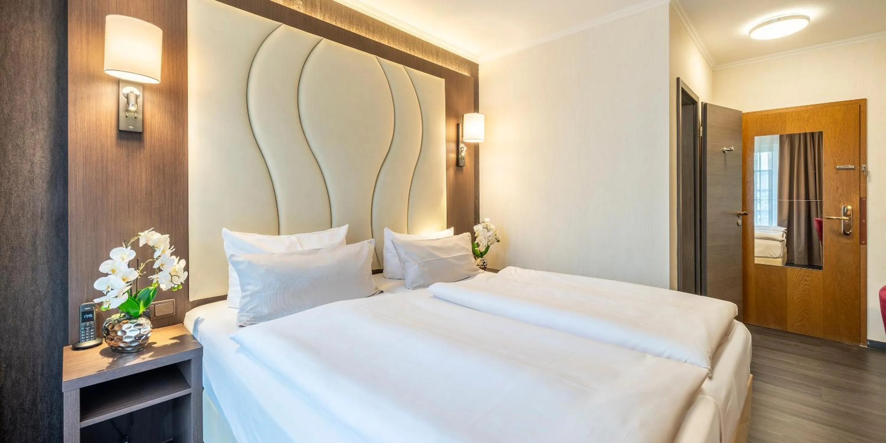 Bed in Best Western Hotel Schmoeker-Hof