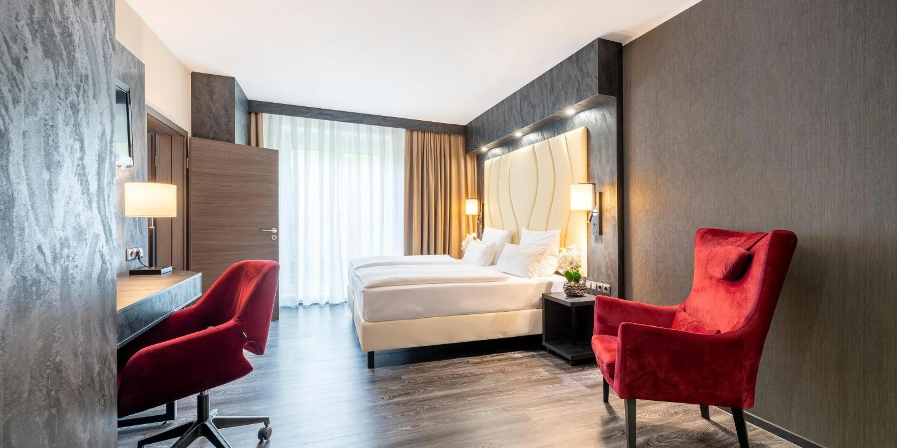 Photo of the whole room, Bed in Best Western Hotel Schmoeker-Hof