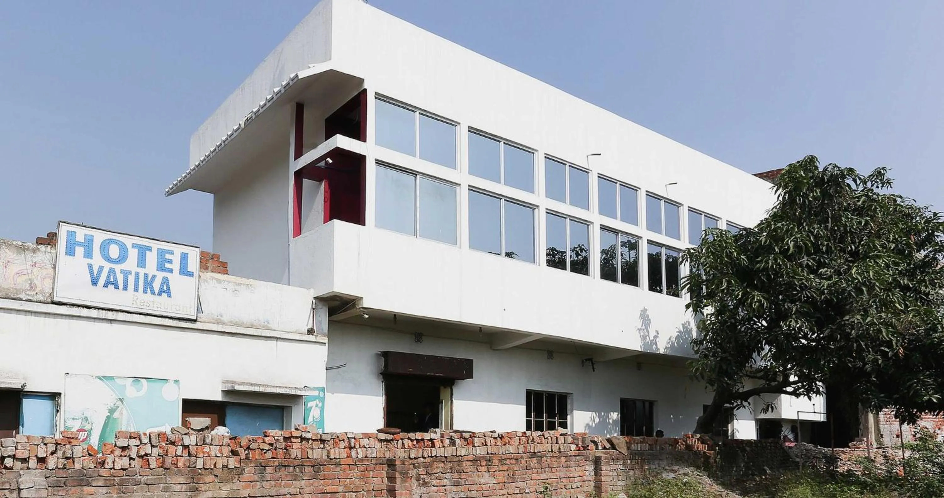 Facade/entrance in Hotel O Vatika Hotel