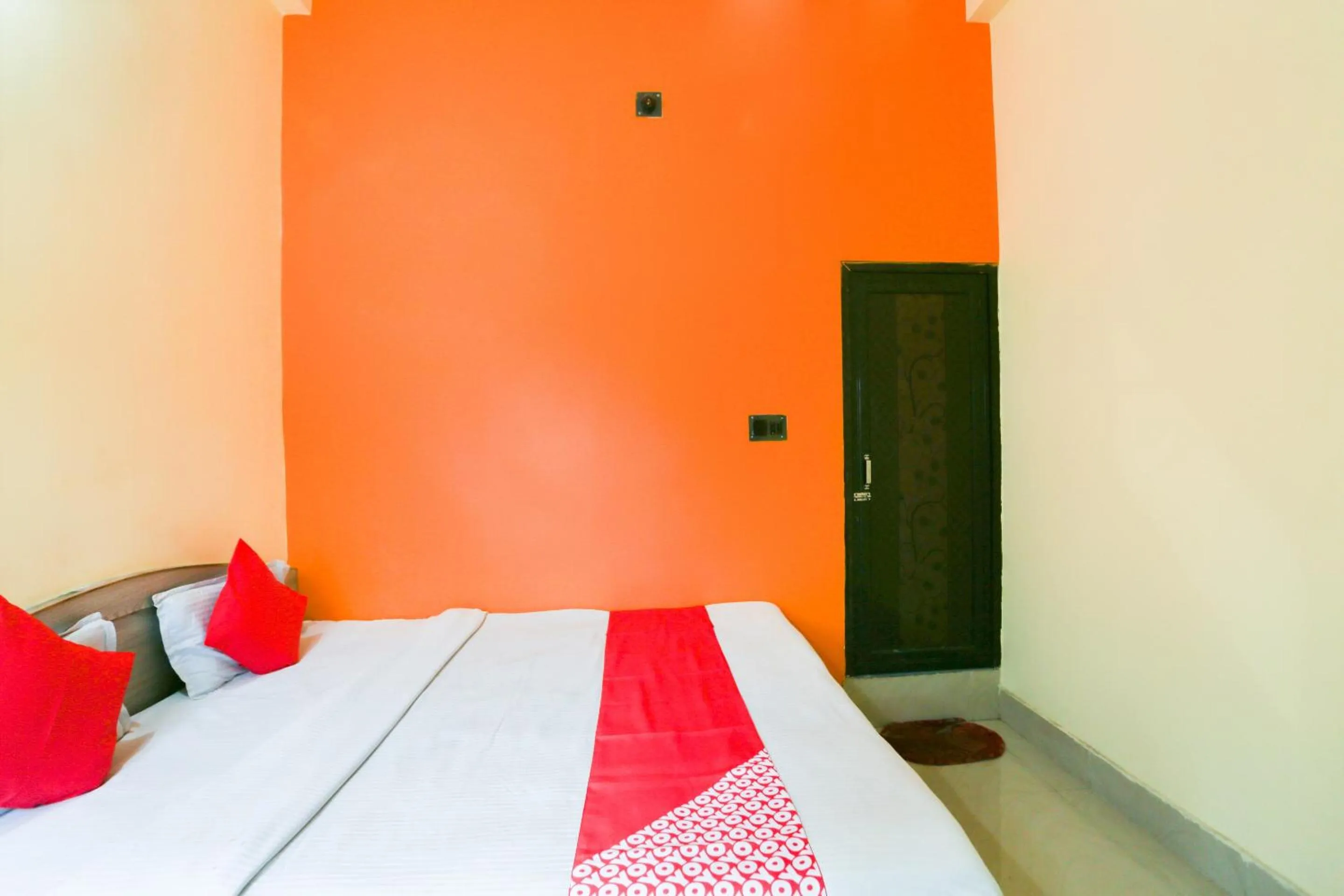 Bedroom in Hotel O Vatika Hotel