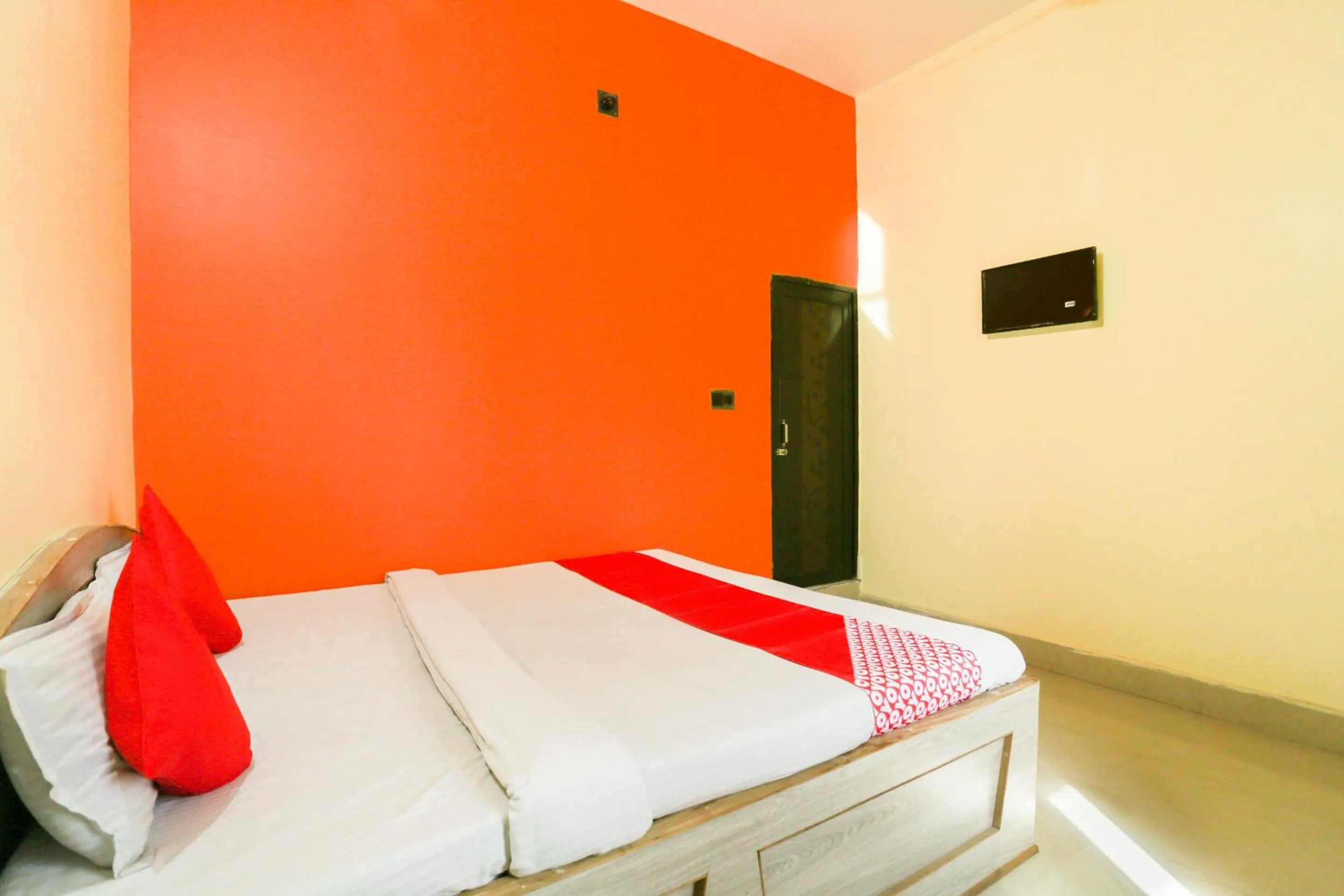 Bedroom in Hotel O Vatika Hotel