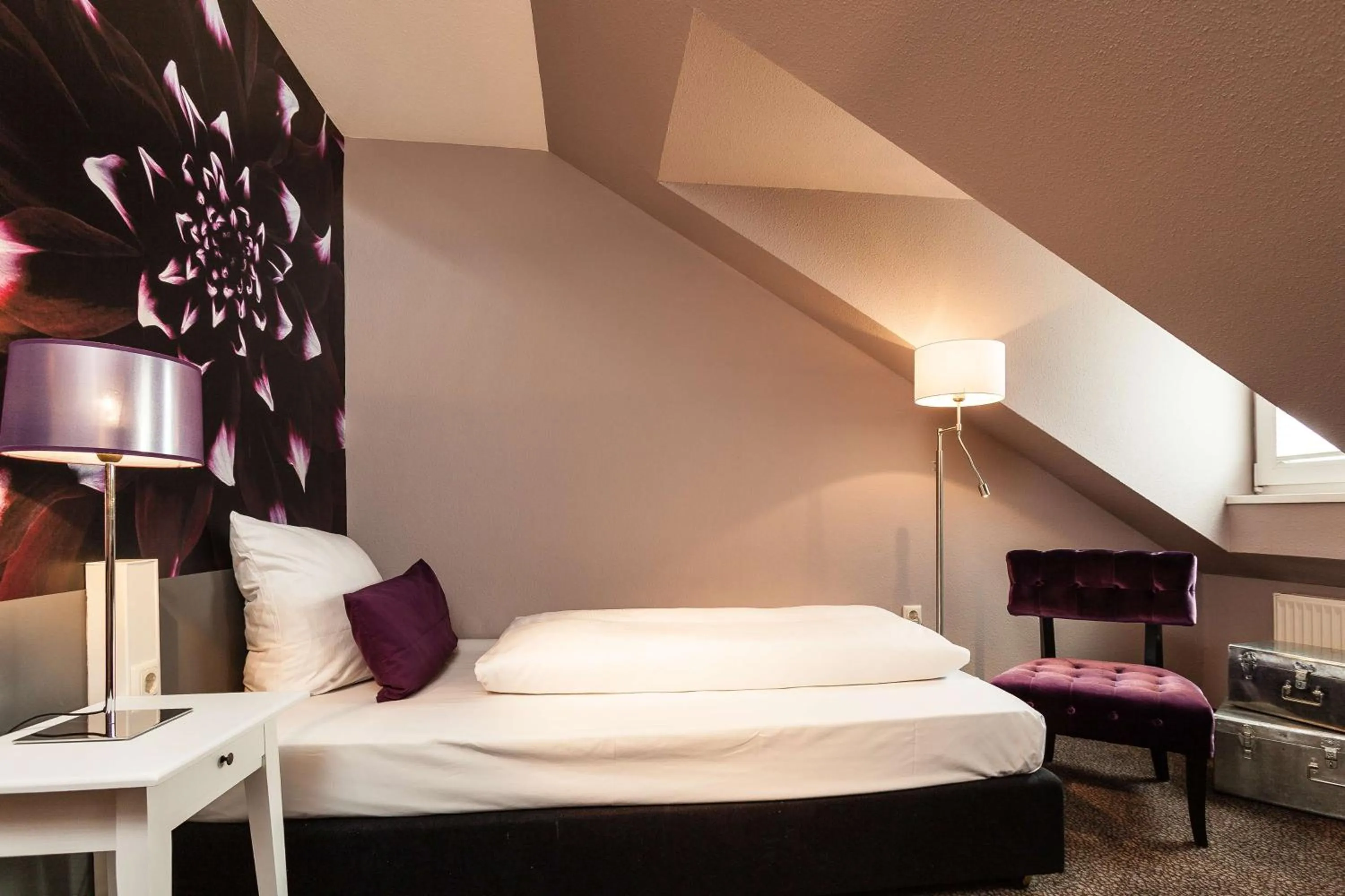 Bedroom, Bed in Best Western Hotel Nürnberg am Hauptbahnhof