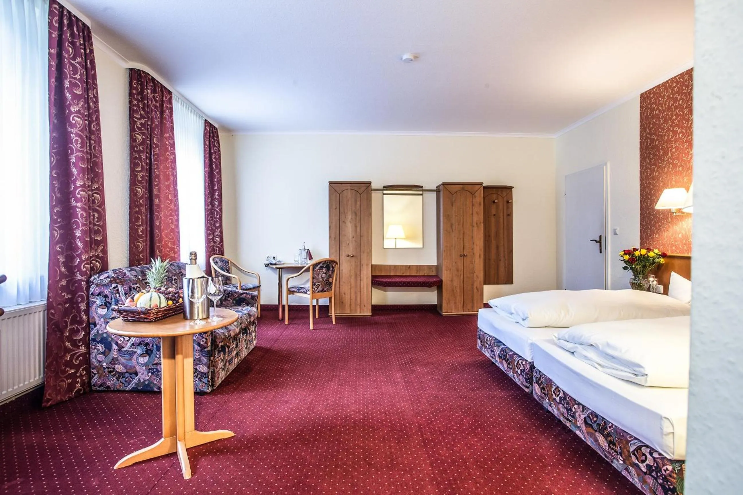 Bed in Waldsee Hotel am Wirchensee