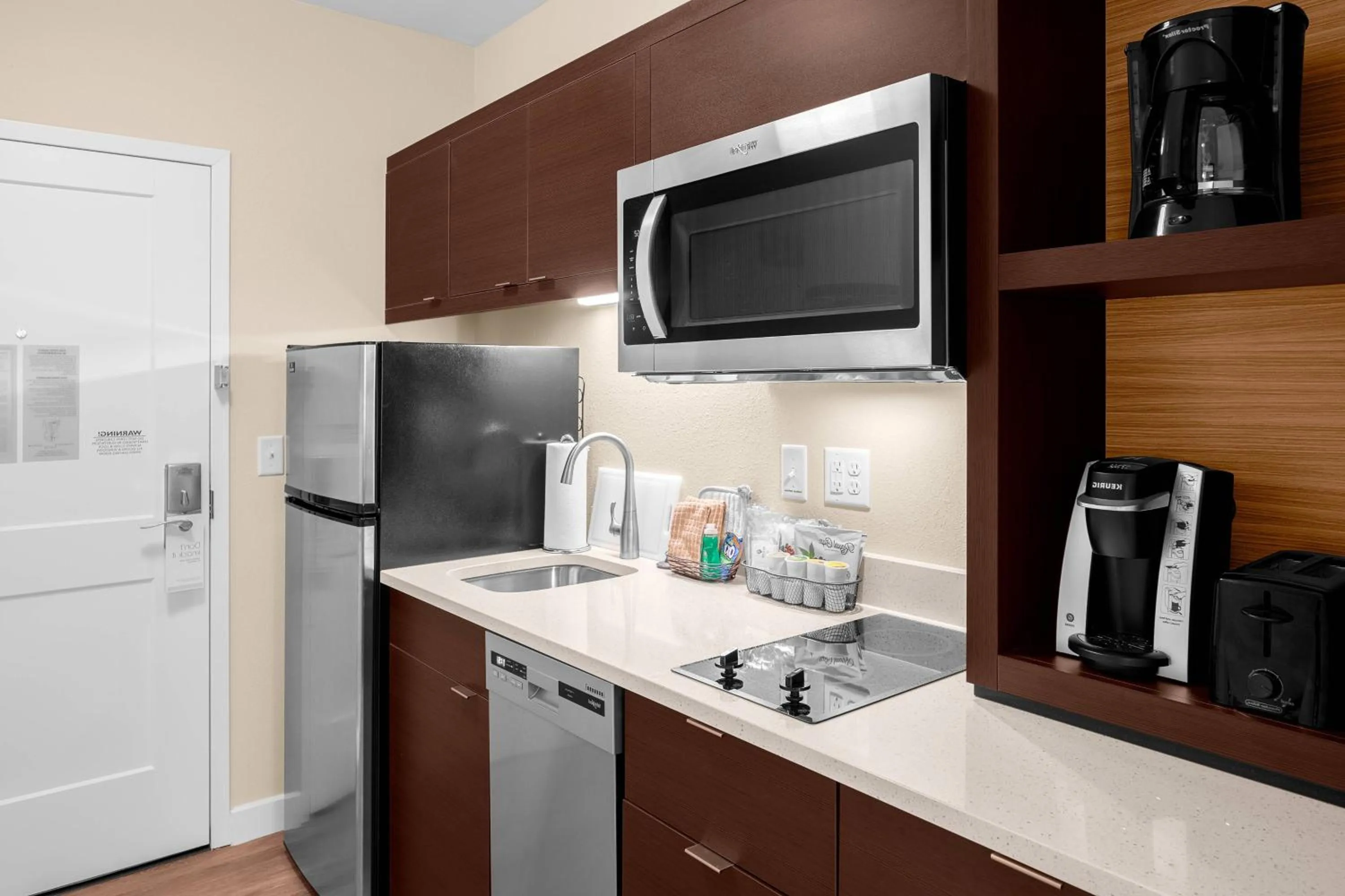 Kitchen or kitchenette in TownePlace Suites Cincinnati Fairfield