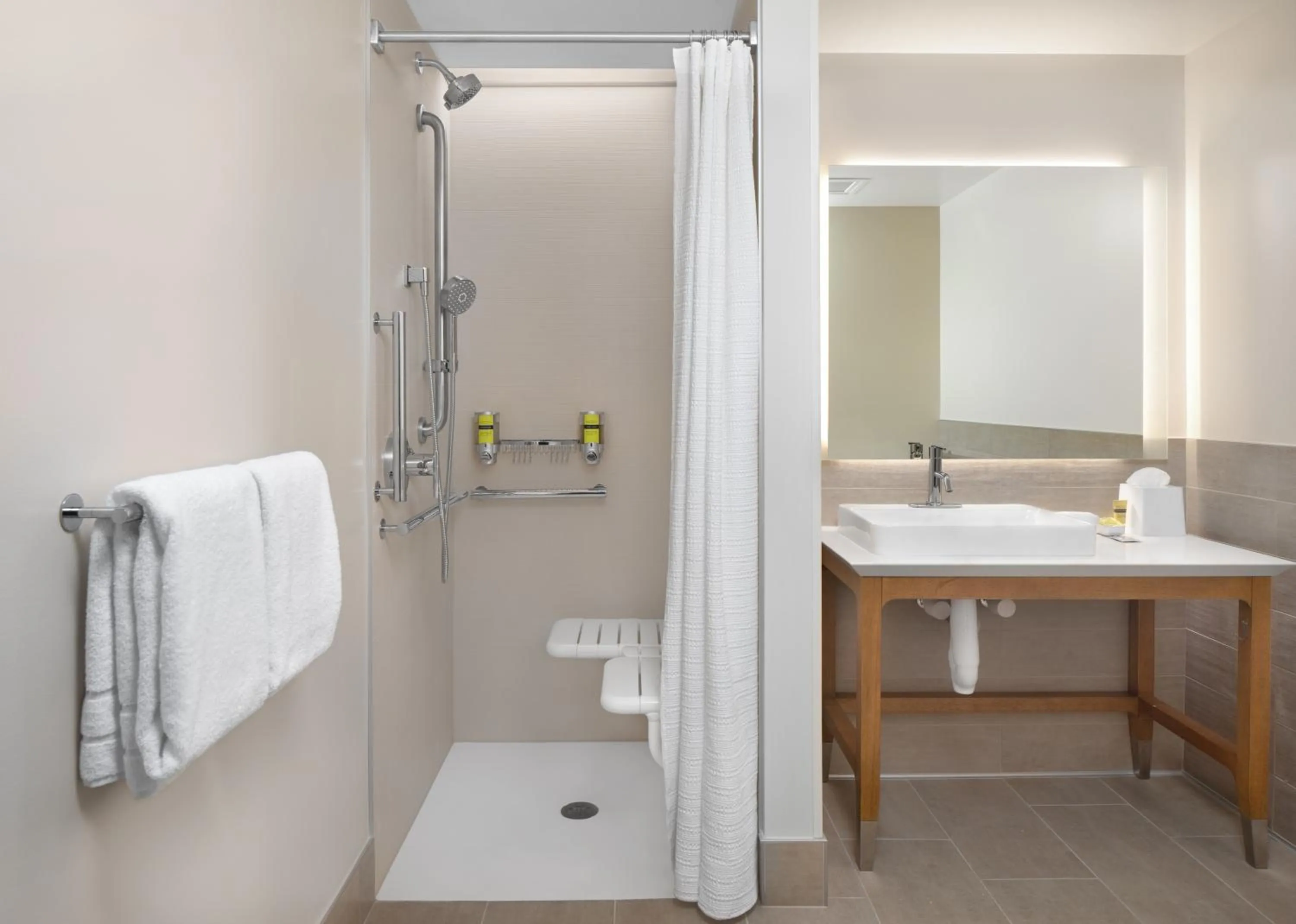 Shower in Element Bloomington Mall of America