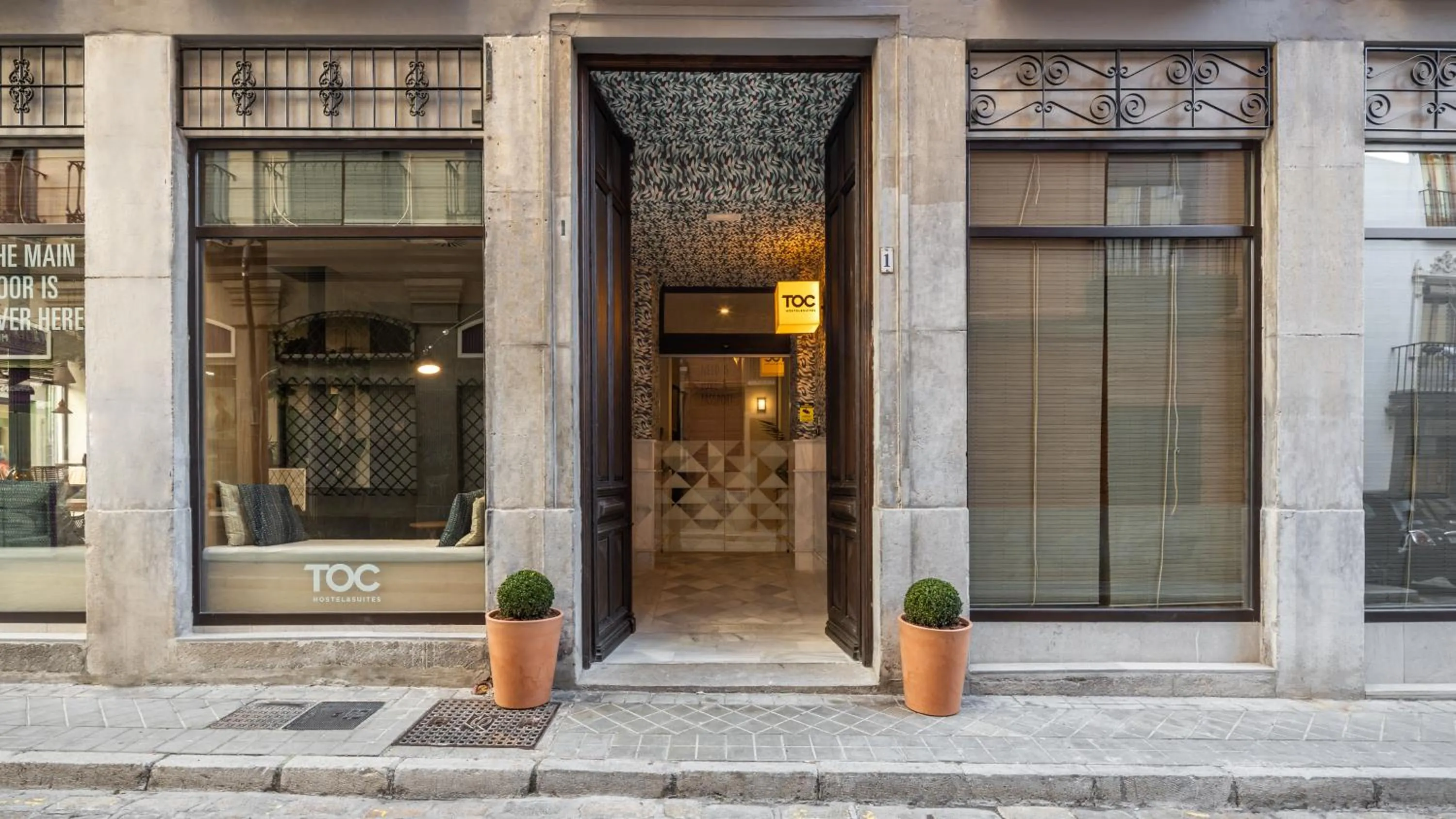 Facade/entrance in Toc Hostel Granada