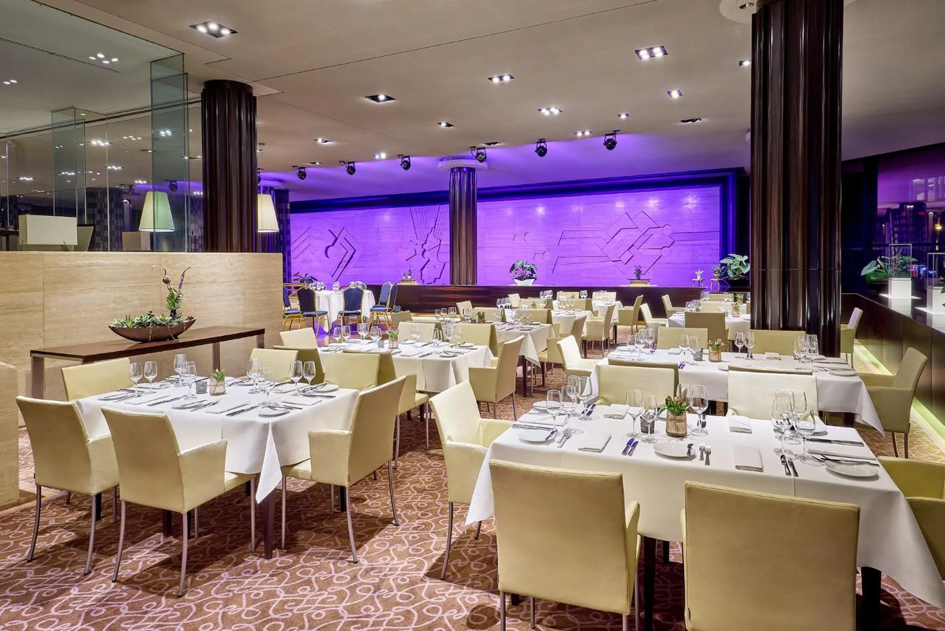 Restaurant/places to eat in The Westin Leipzig
