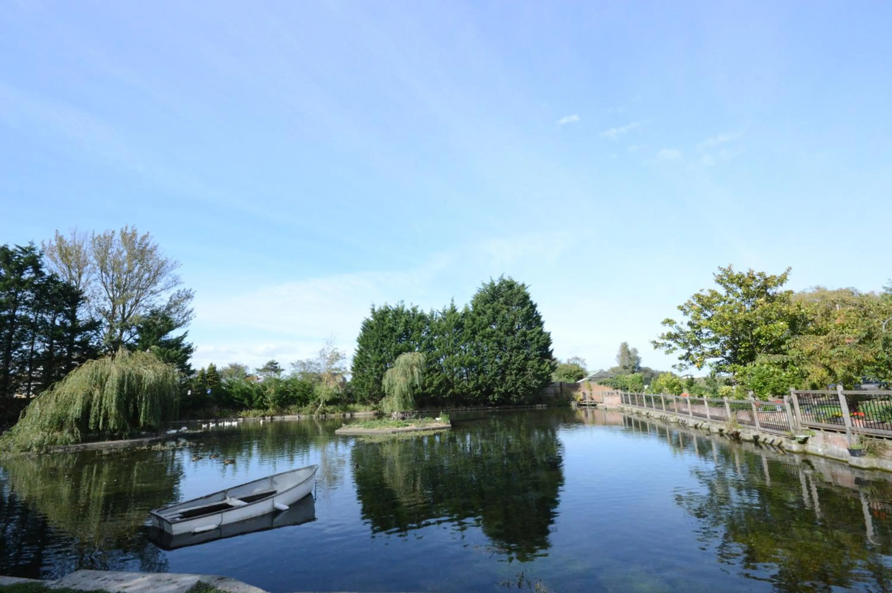 Lake view in Lakeside Old Hunstanton