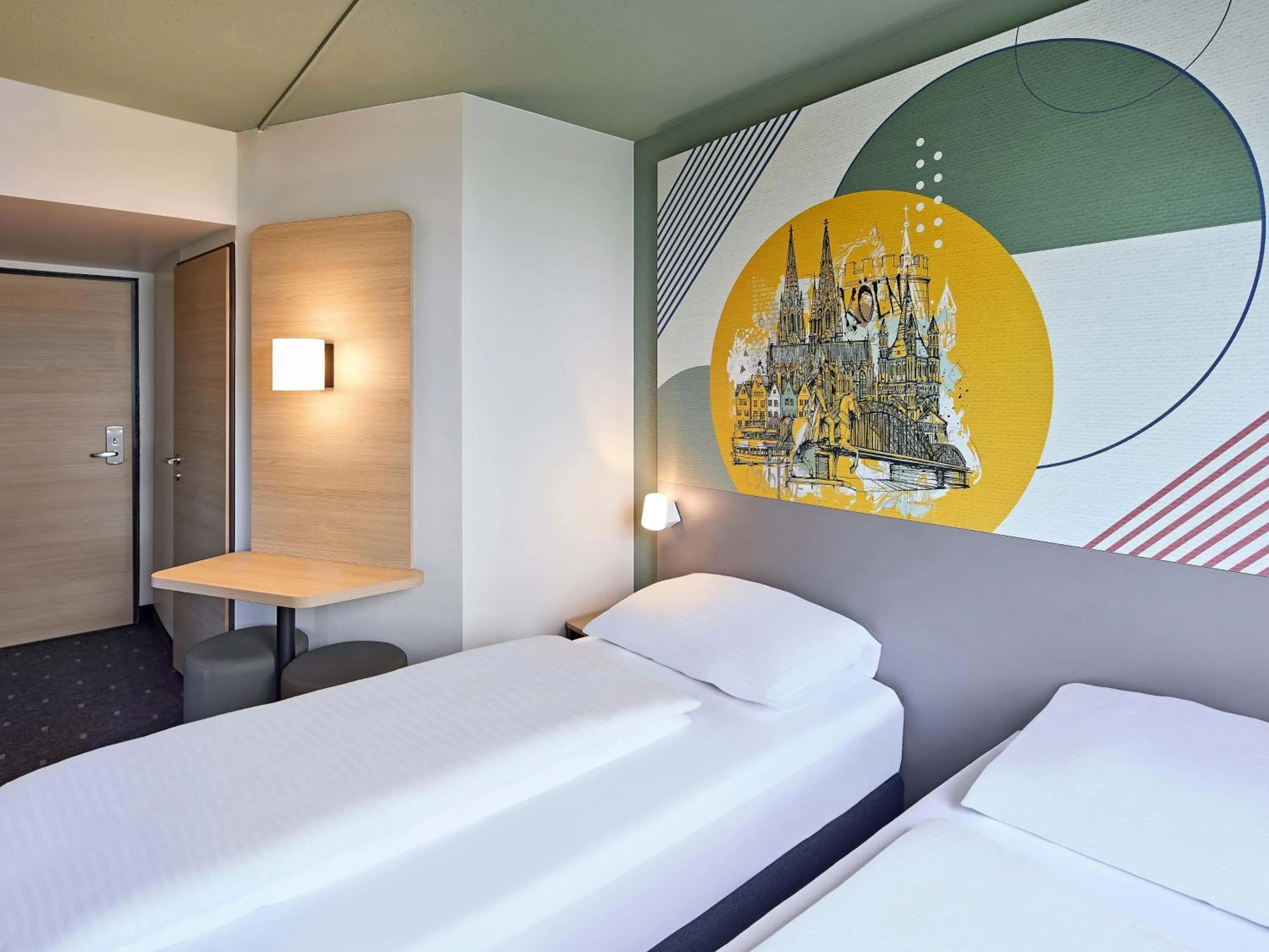 Photo of the whole room, Bed in B&B HOTEL Köln-Marsdorf