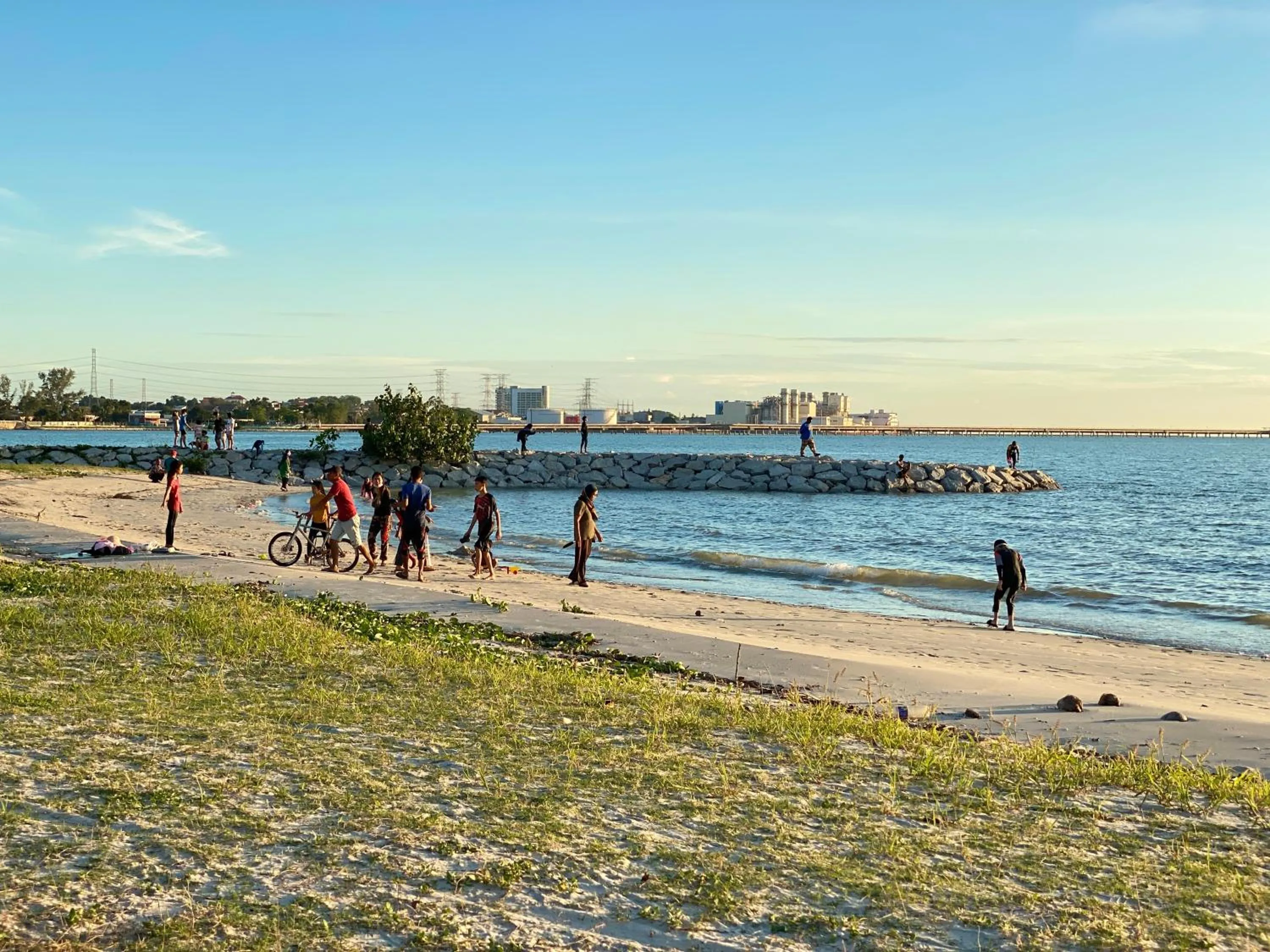 People in Maison Seaview Suites Port Dickson