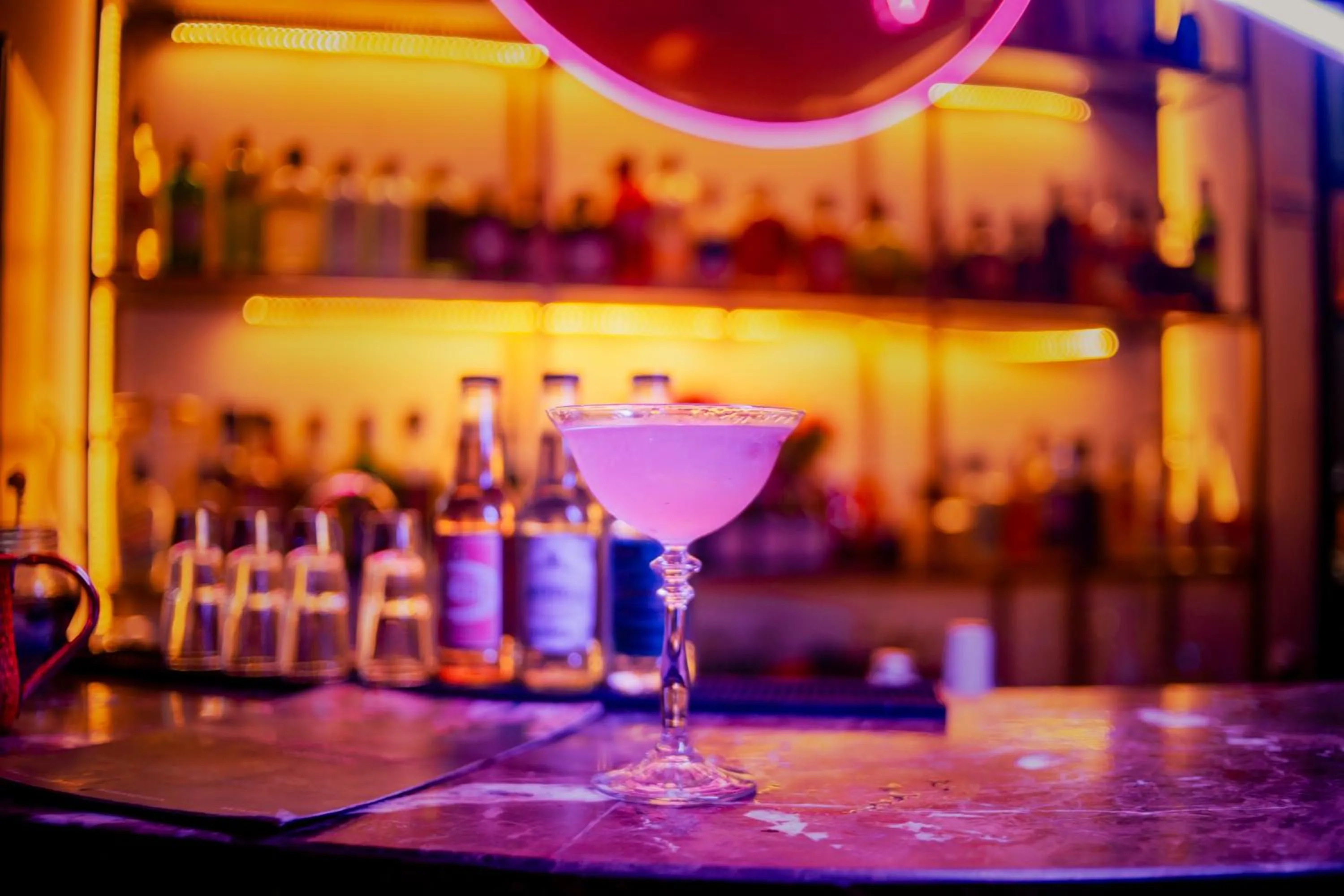 Lounge or bar in Faranda Collection Barranquilla, a member of Radisson Individuals