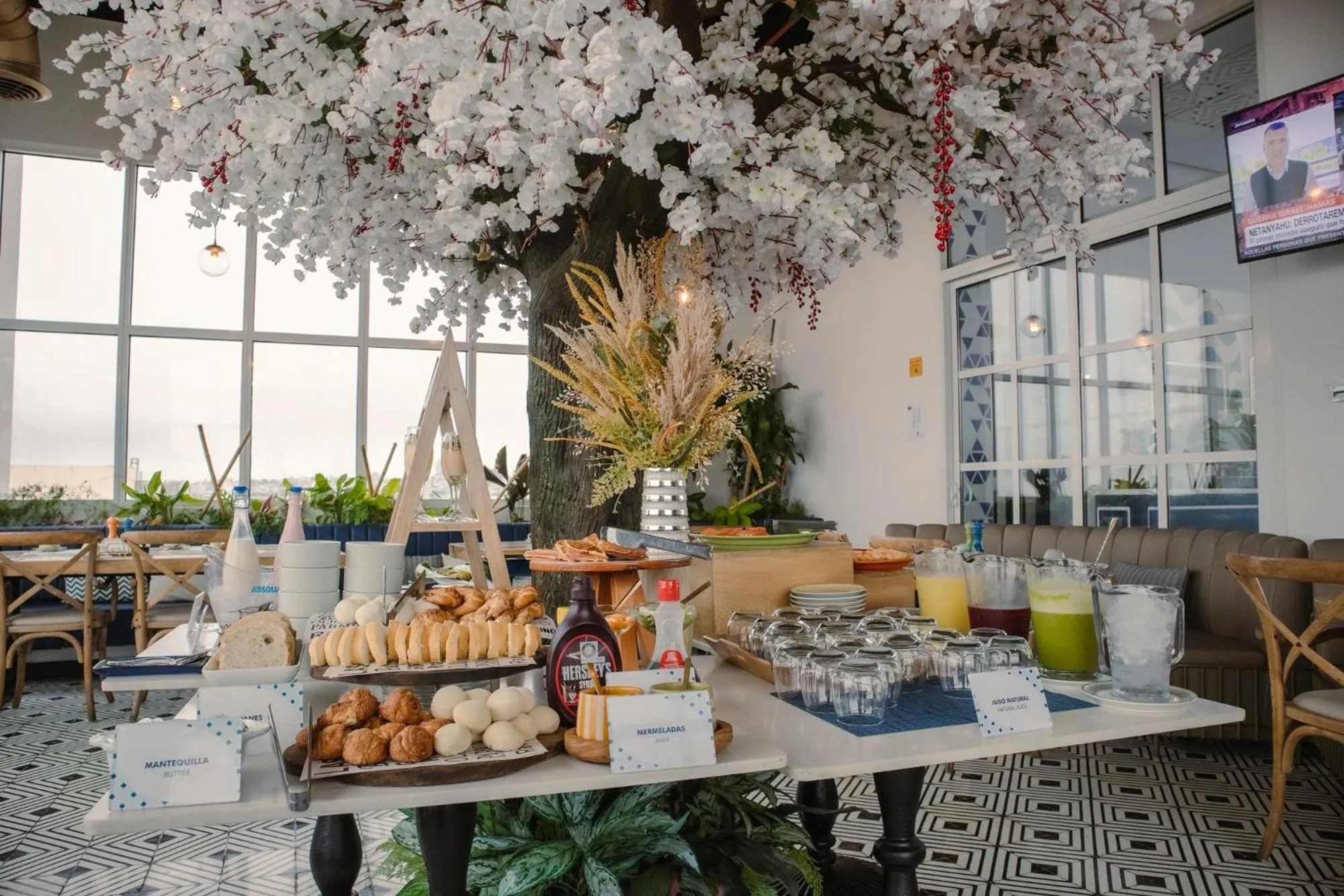 Breakfast in Faranda Collection Barranquilla, a member of Radisson Individuals