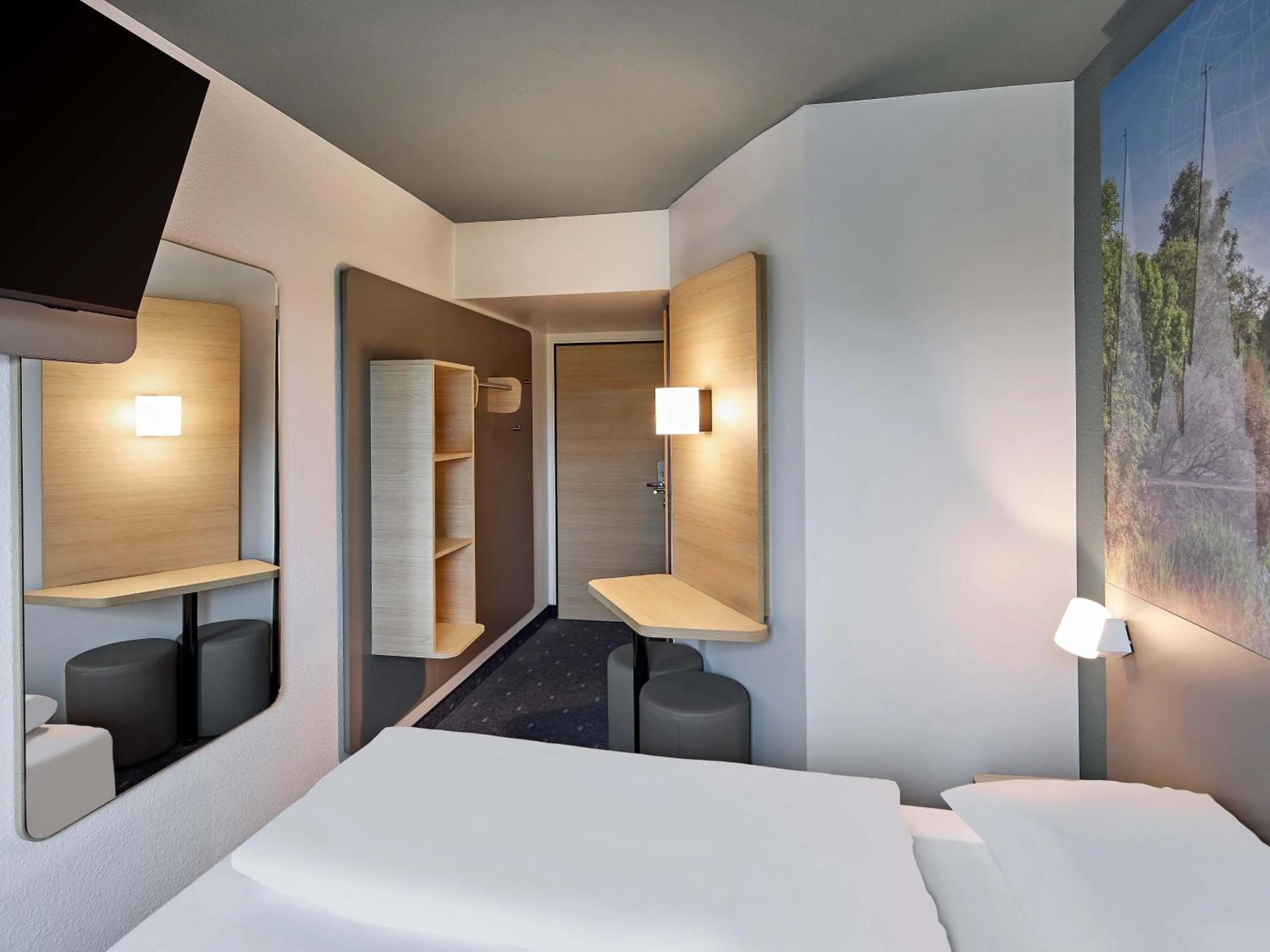 Photo of the whole room, Bed in B&B HOTEL Köln-Porz