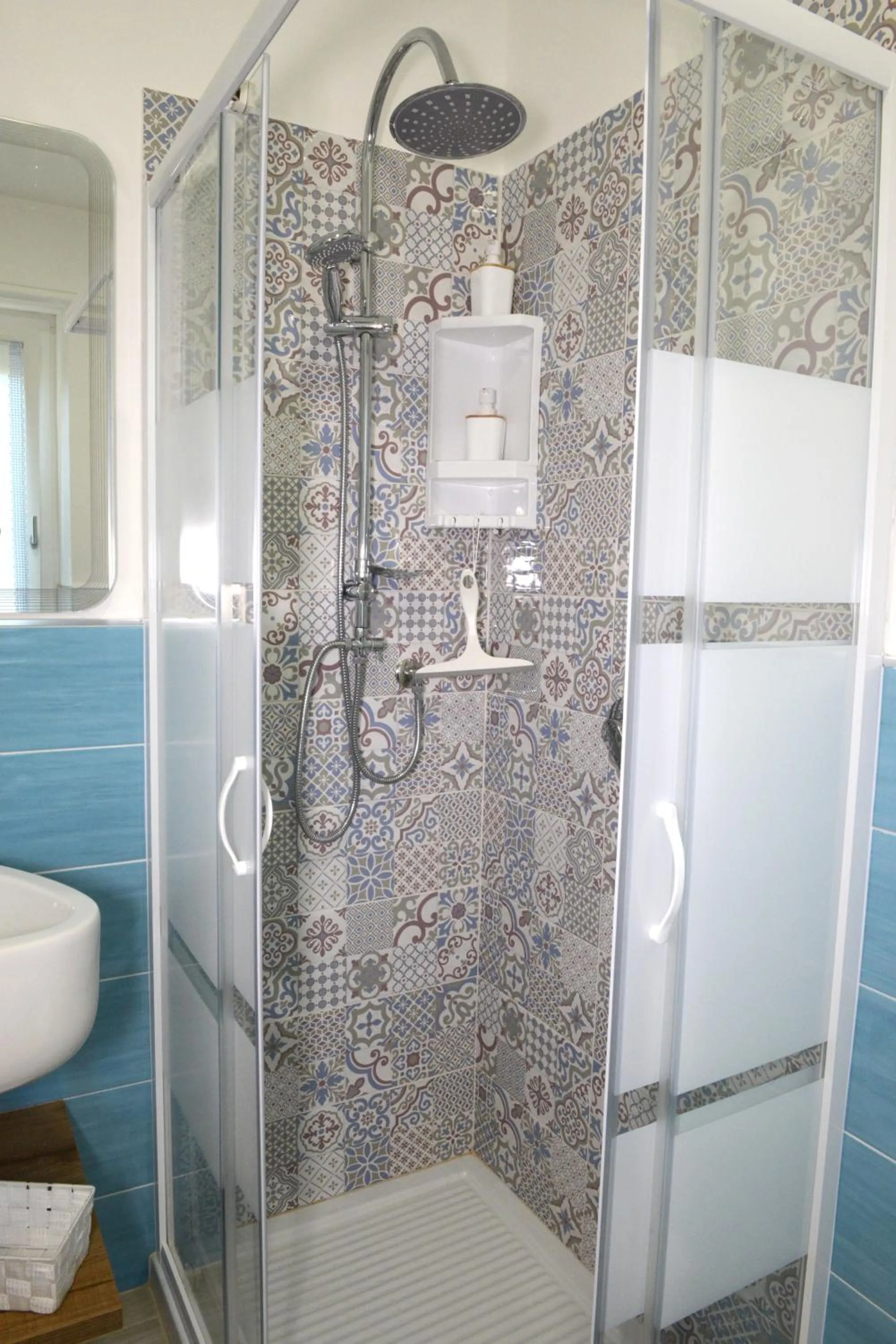Shower in B&B LaMarina