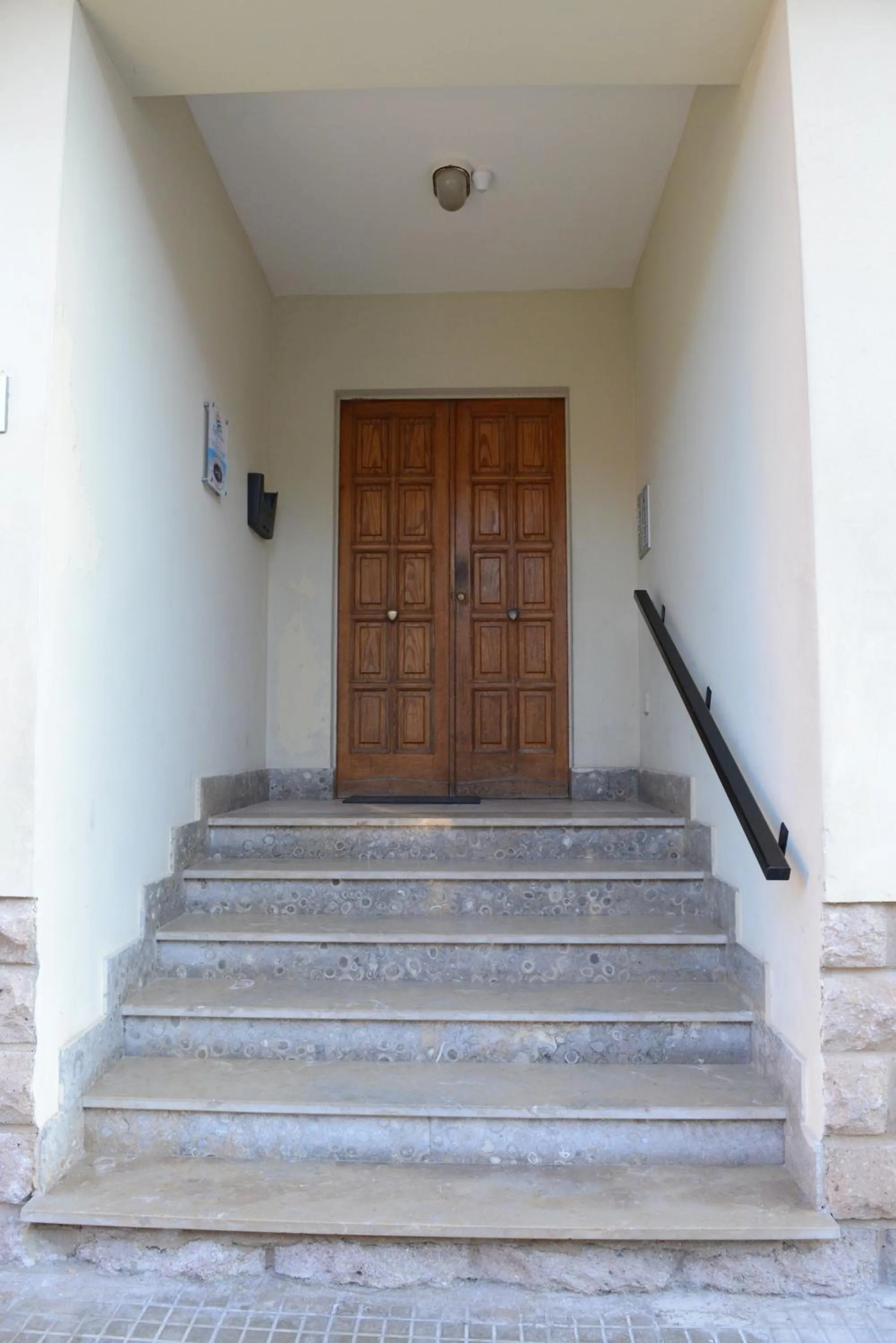 Facade/entrance in B&B LaMarina