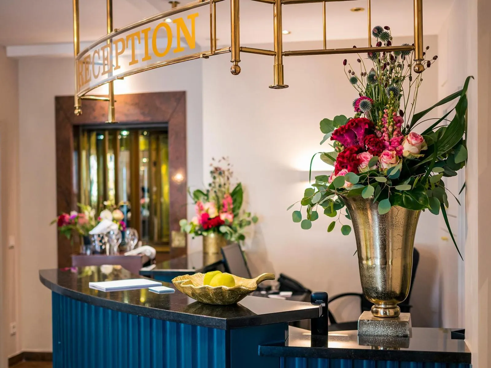 Lobby or reception in Romantik Hotel-Restaurant Altenberger Hof