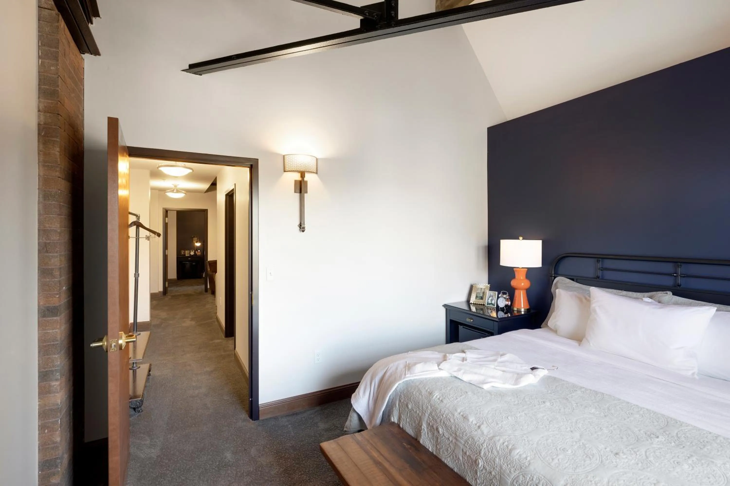 Bed in Celeste of St Paul