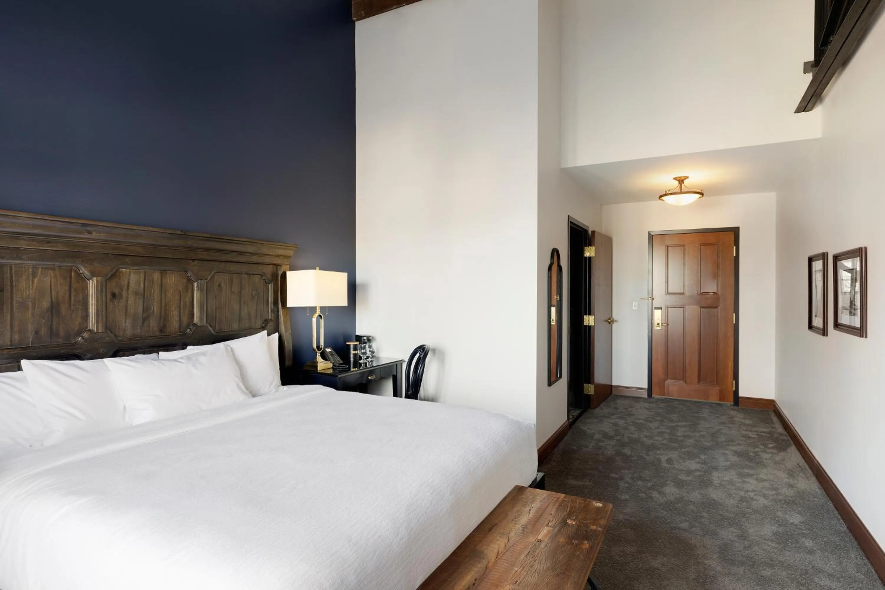 Bed in Celeste of St Paul