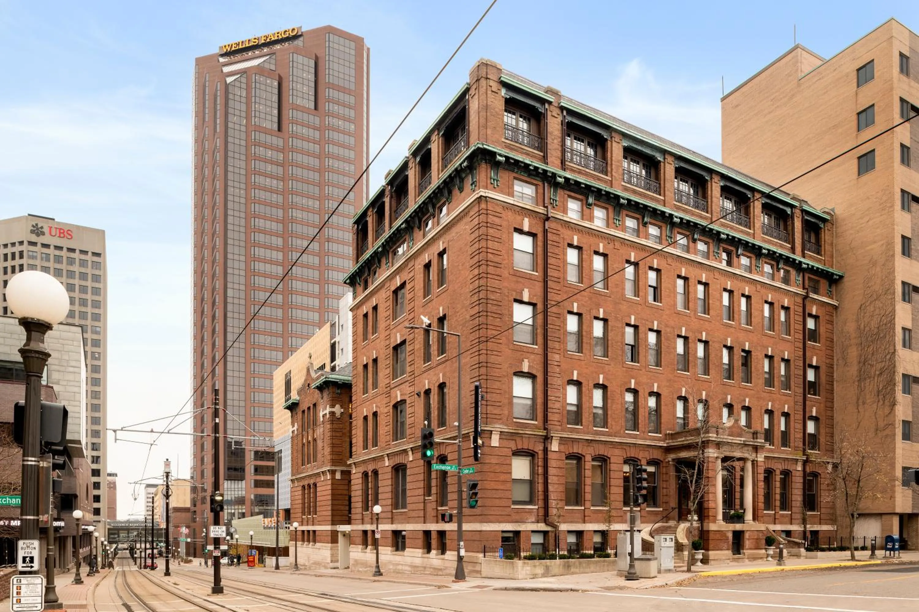 Property building in Celeste of St Paul