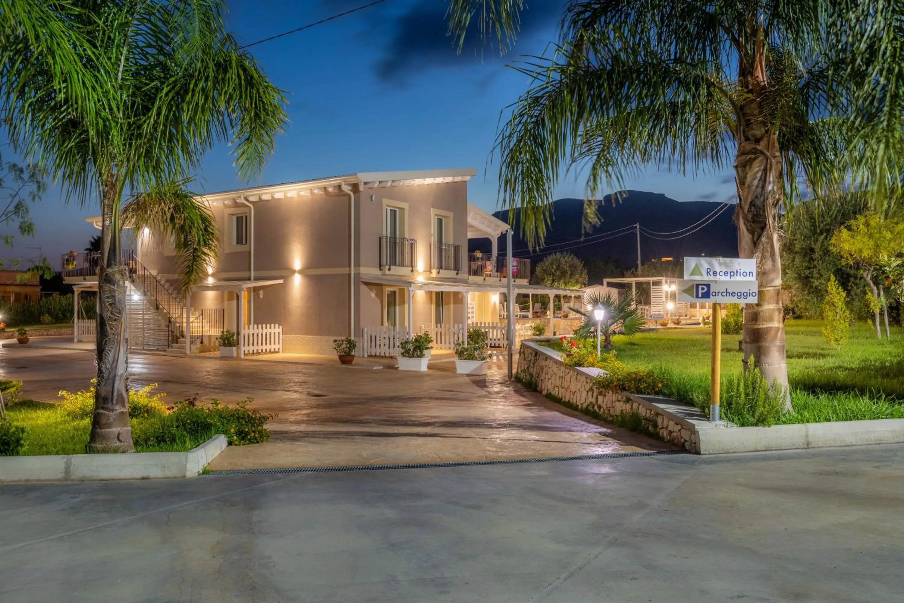 Facade/entrance in Tramonto Ibleo Resort
