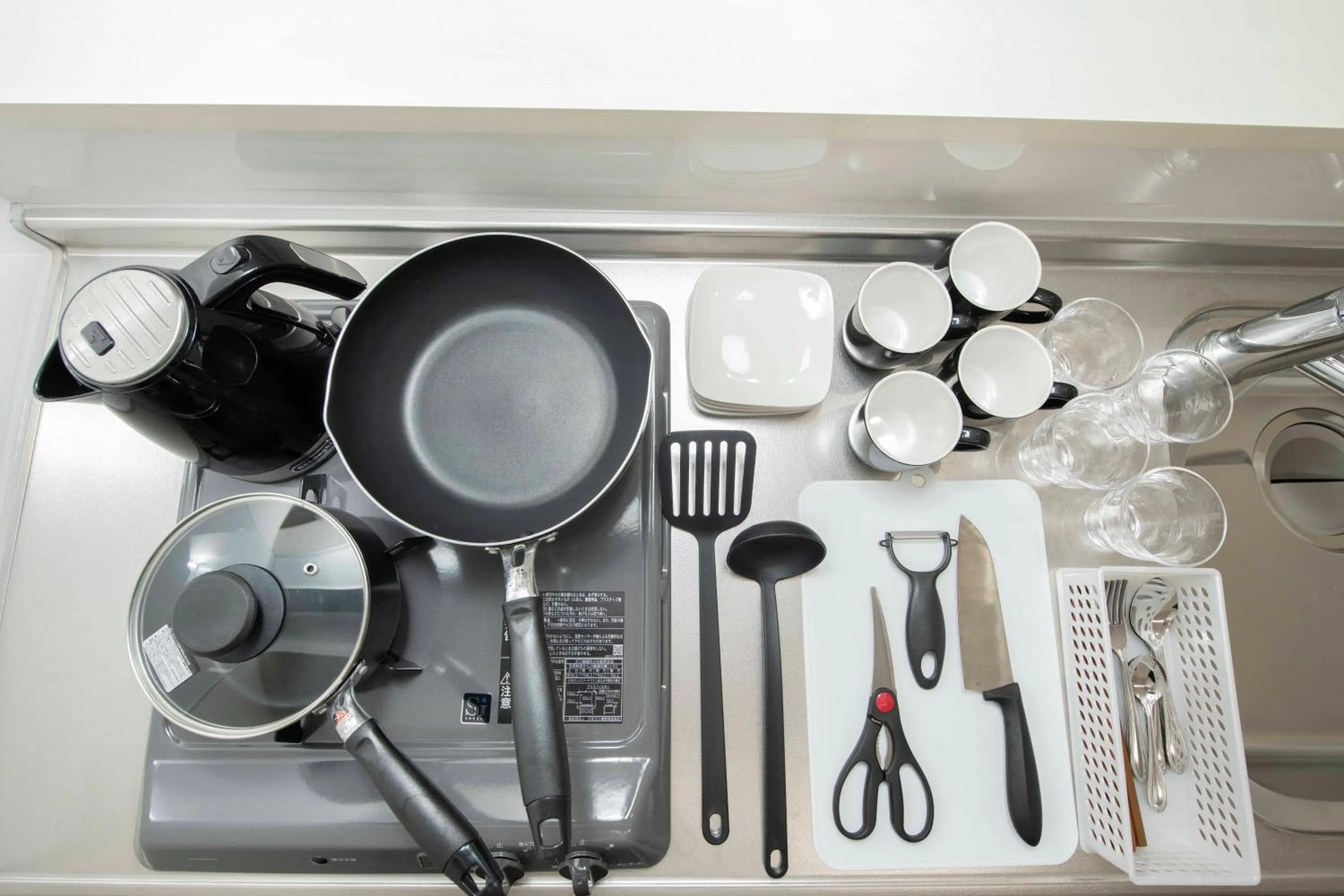 Kitchen or kitchenette in Ecot Kugai 1